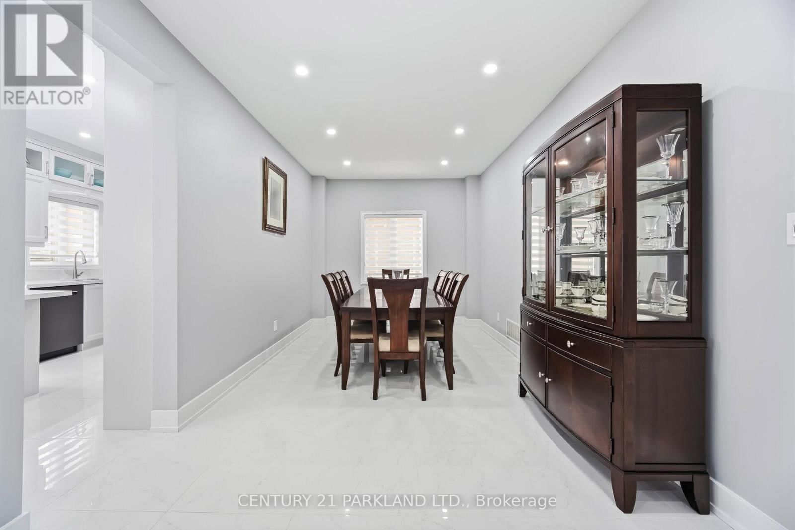 15 JONAS MILLWAY Image 12