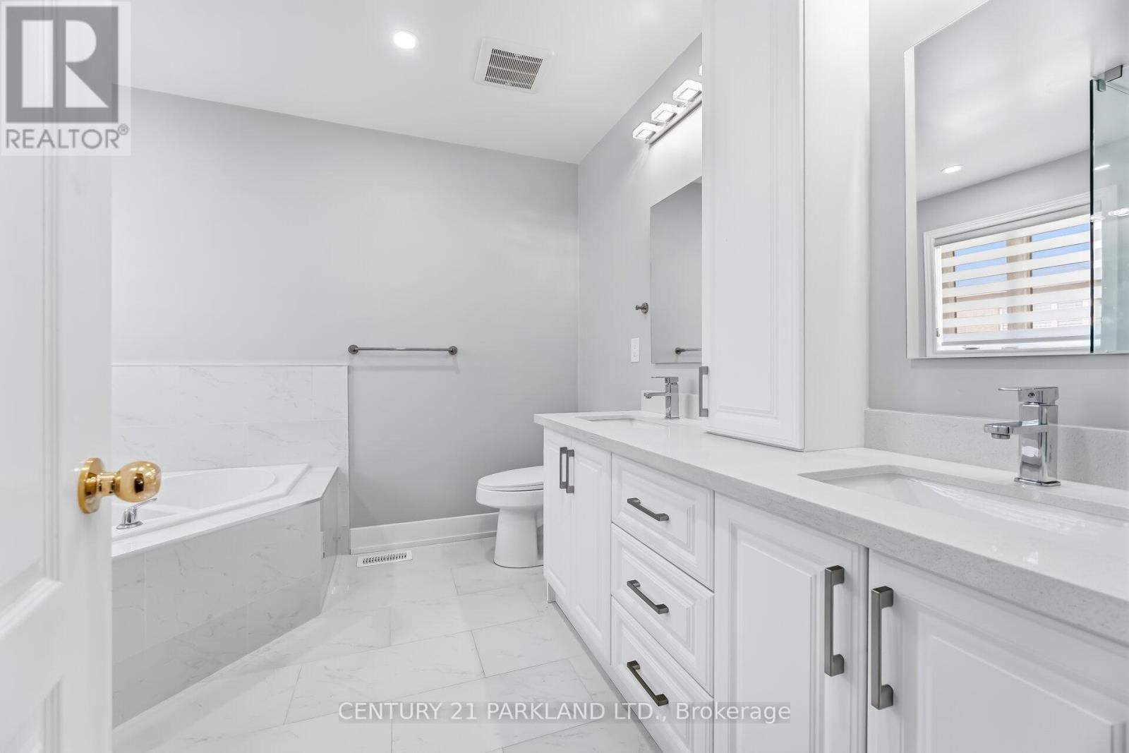 15 JONAS MILLWAY Image 21