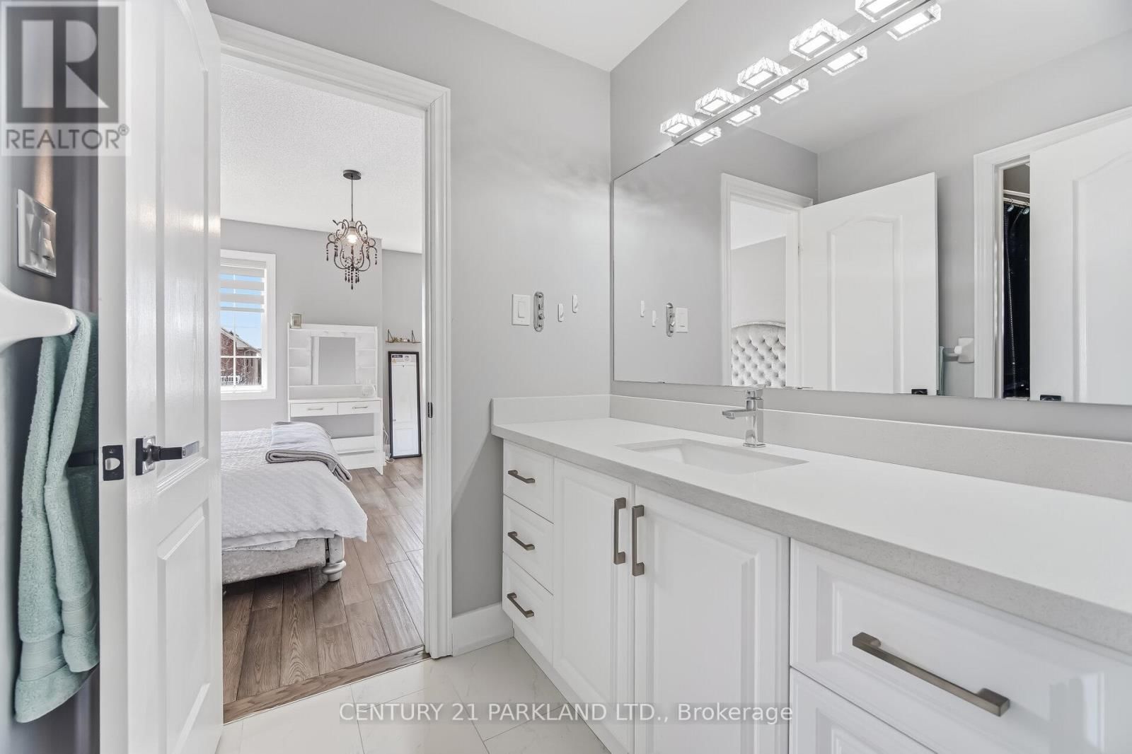 15 JONAS MILLWAY Image 25