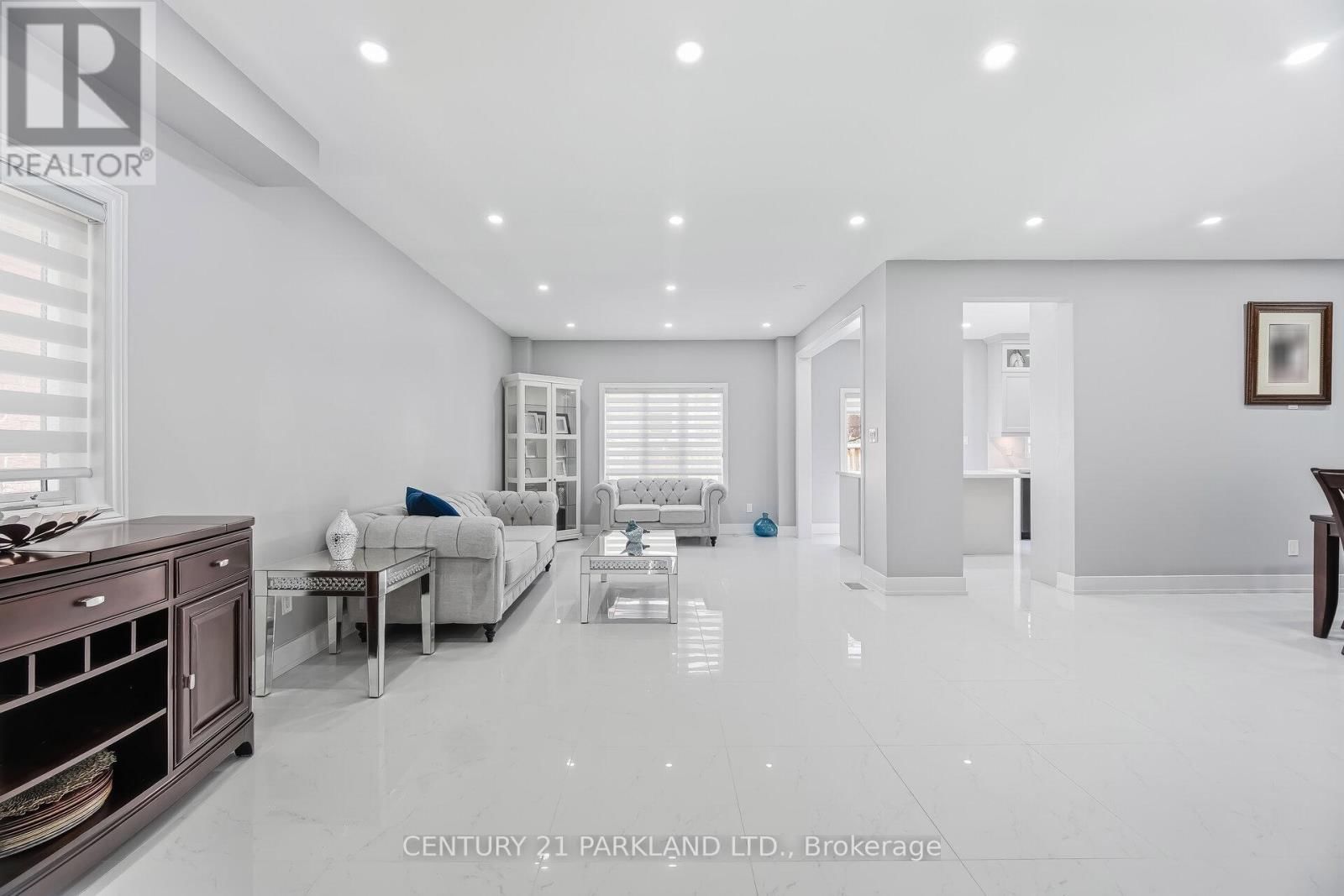 15 JONAS MILLWAY Image 8