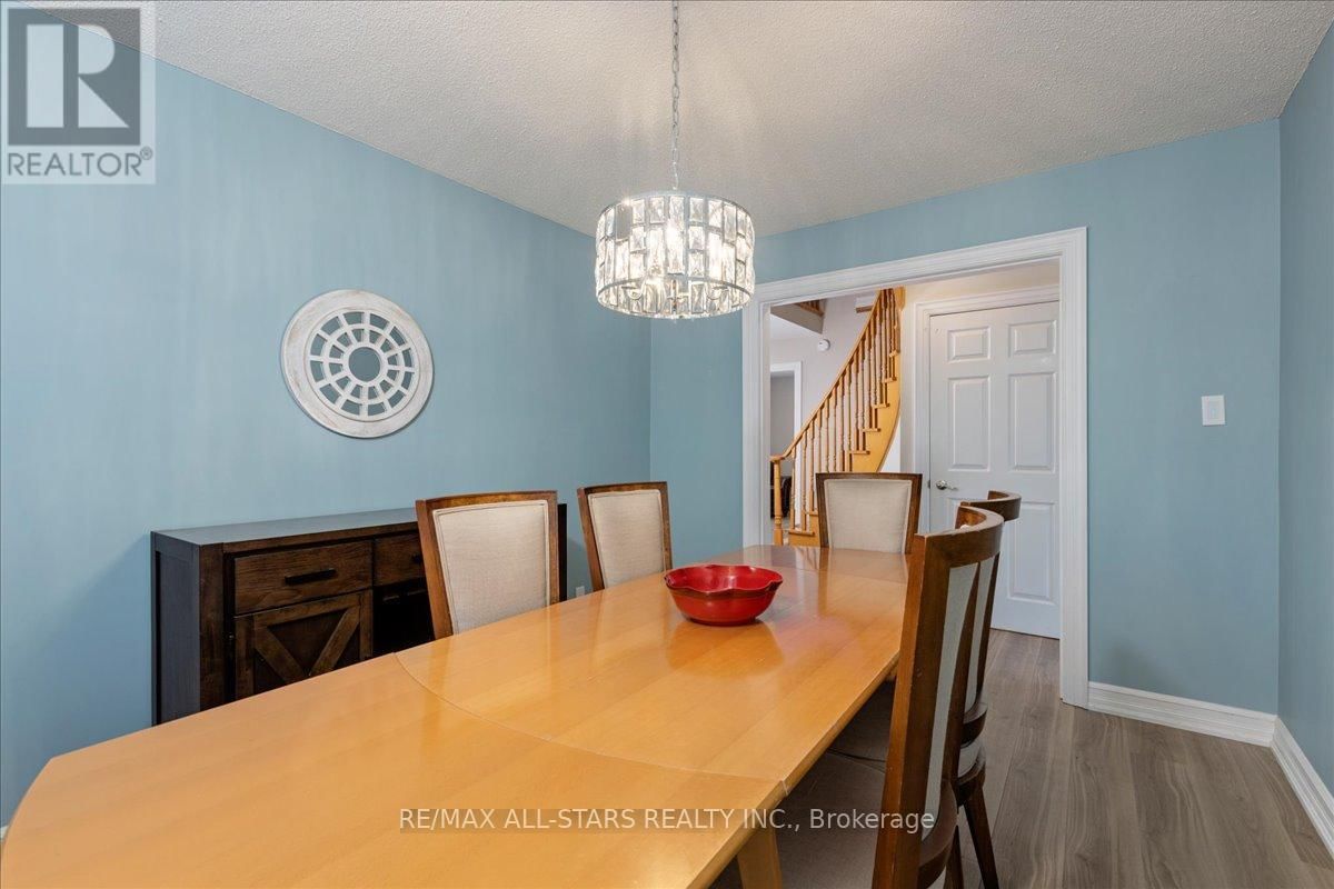 40 CHARTWELL CRESCENT Image 11