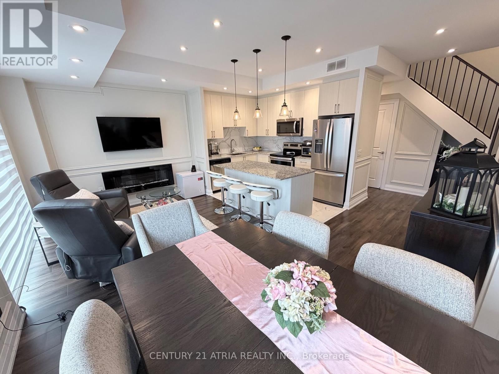 A203 - 5309 HIGHWAY 7 ROAD Image 6