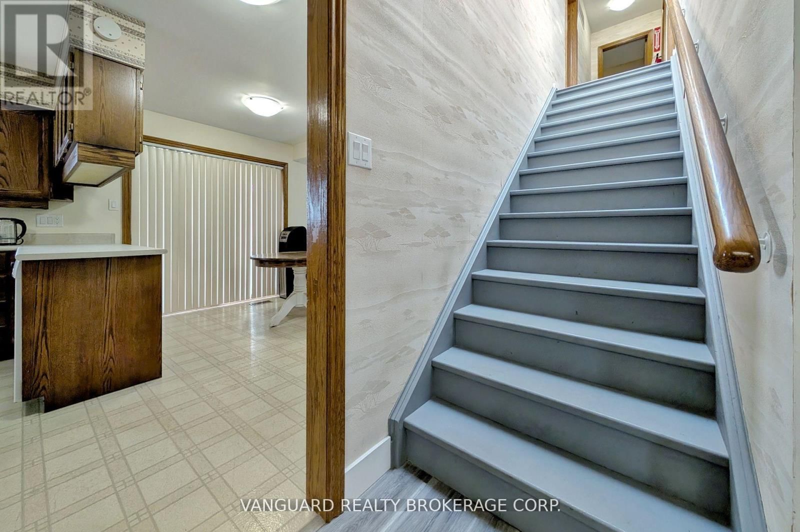 7370 MARTIN GROVE ROAD Image 17