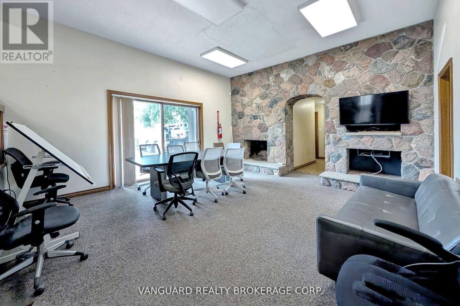 7370 MARTIN GROVE ROAD Image 42