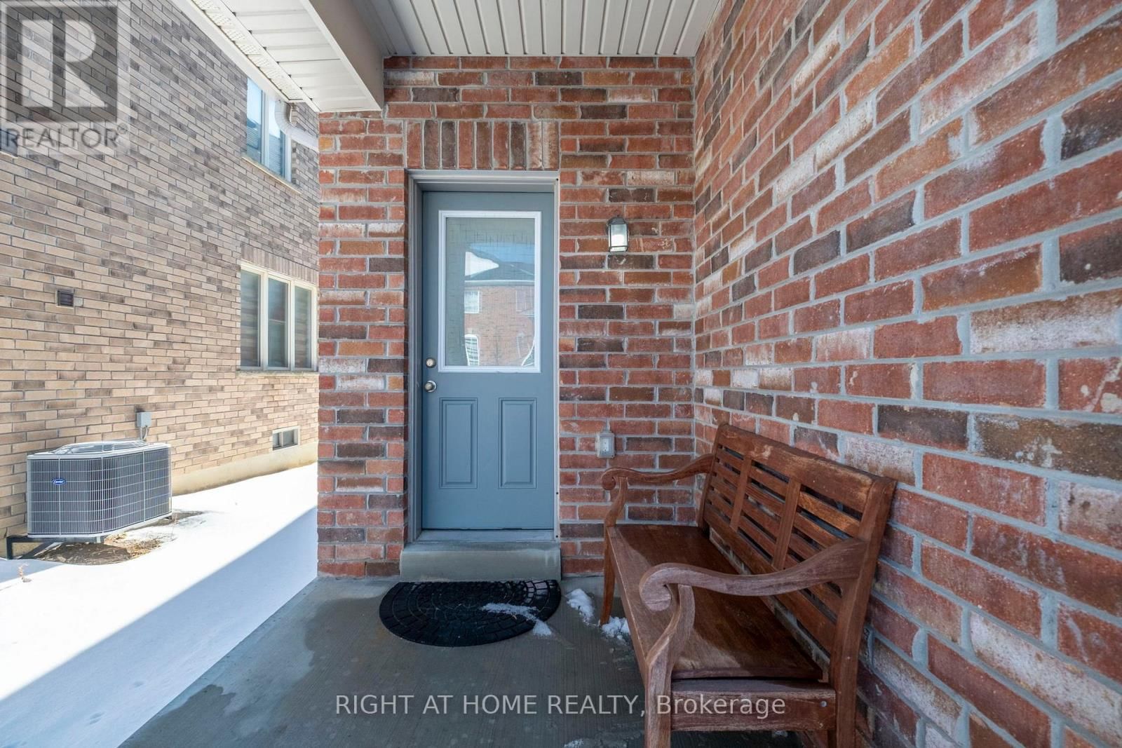 200 PARADELLE DRIVE Image 35