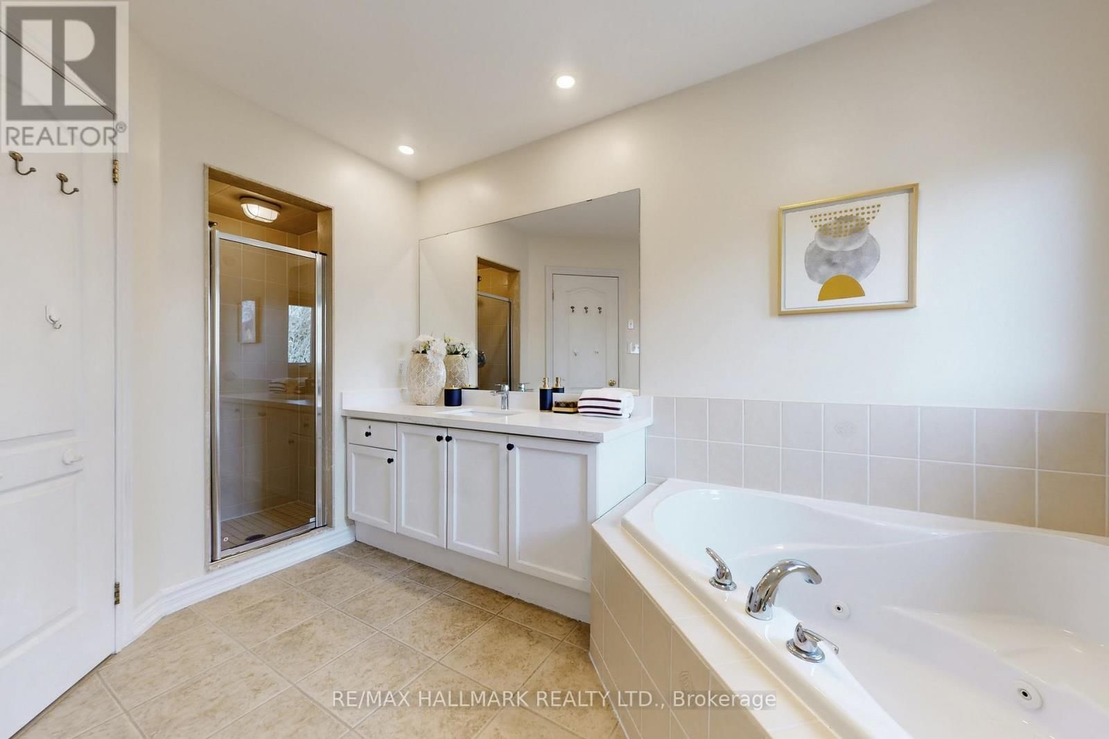 42 MAYAN AVENUE Image 27