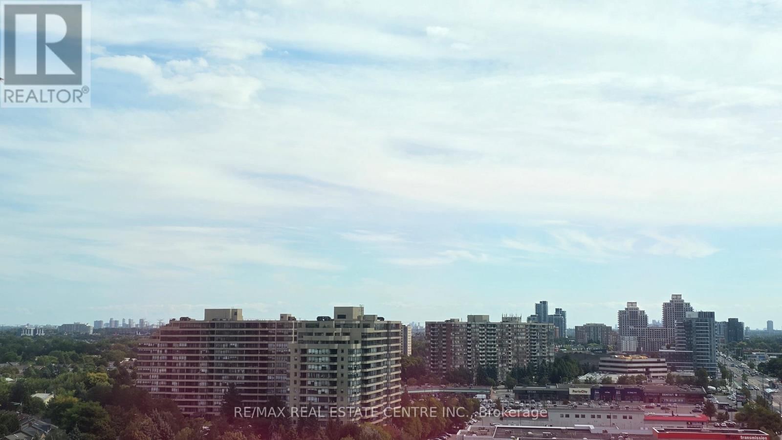 PH207 - 18 HARDING BOULEVARD Image 14