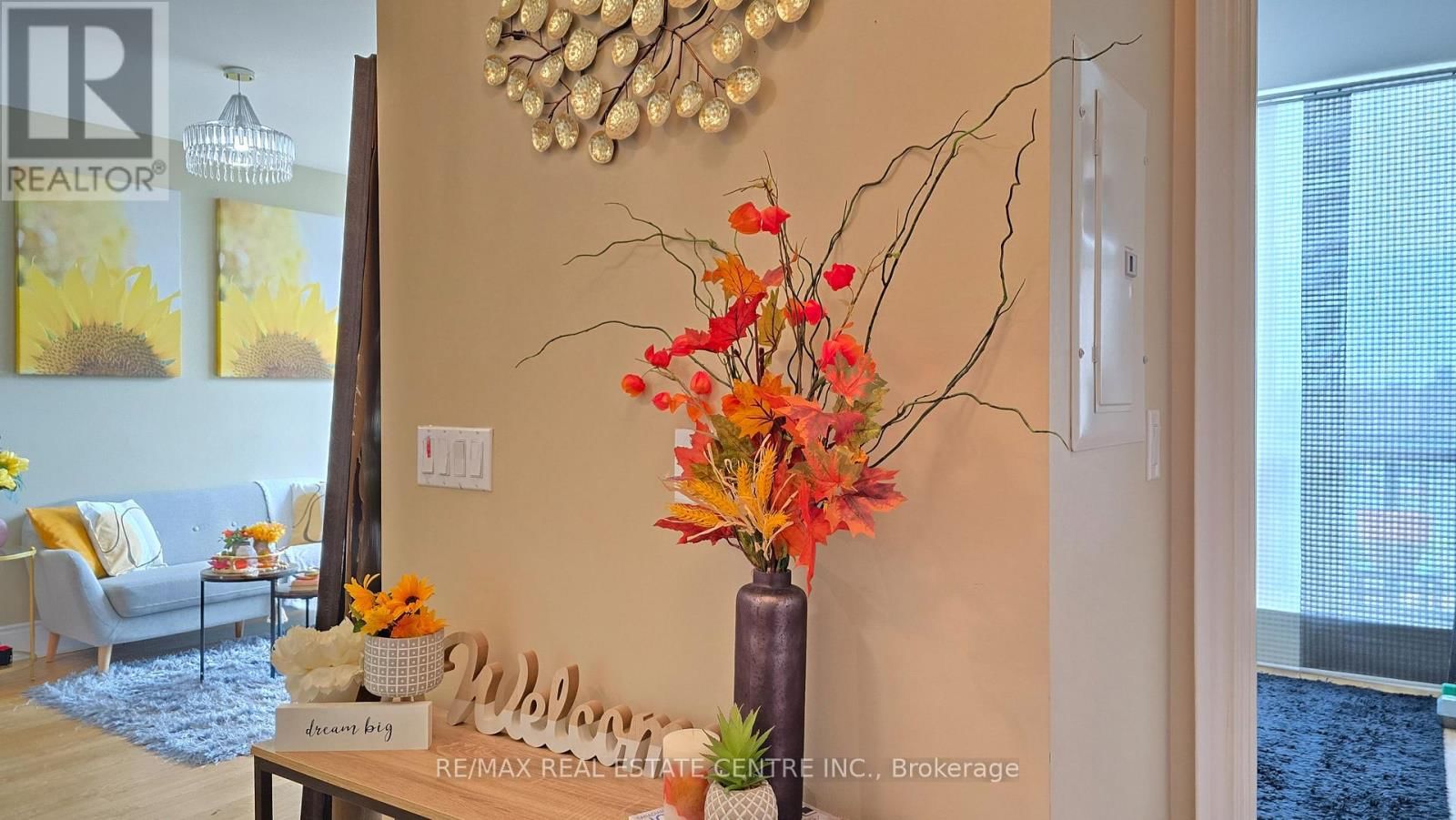 PH207 - 18 HARDING BOULEVARD Image 2