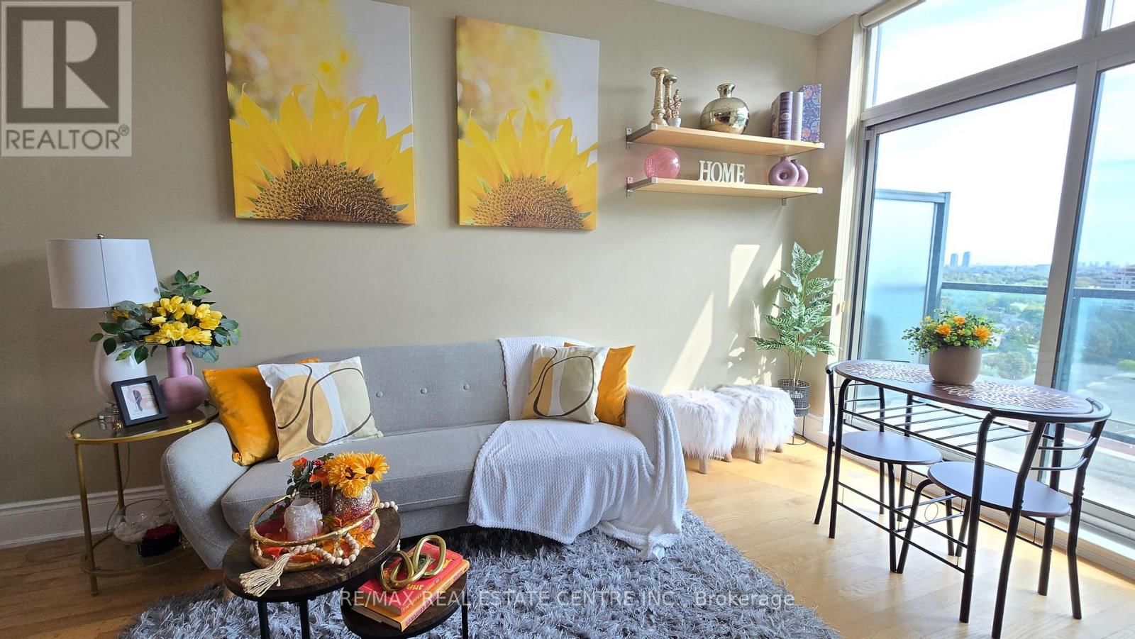 PH207 - 18 HARDING BOULEVARD Image 8