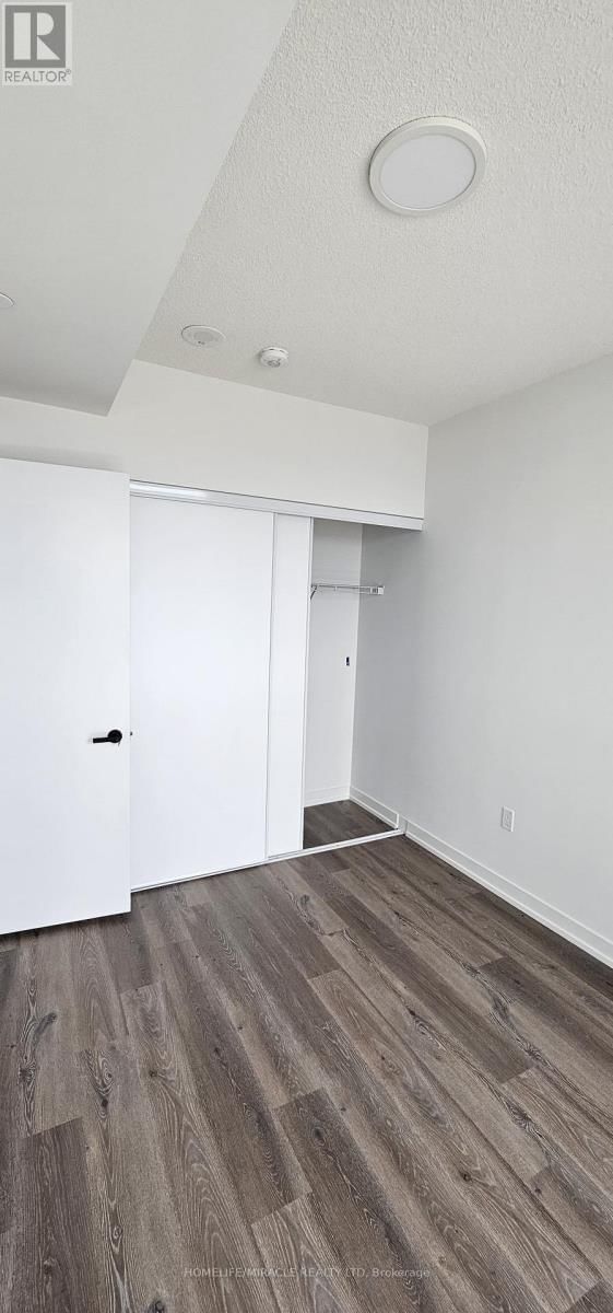 3303 - 225 COMMERCE STREET Image 18