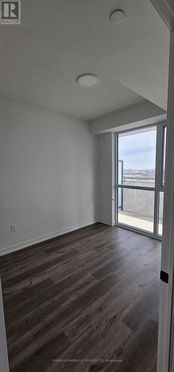 3303 - 225 COMMERCE STREET Image 19