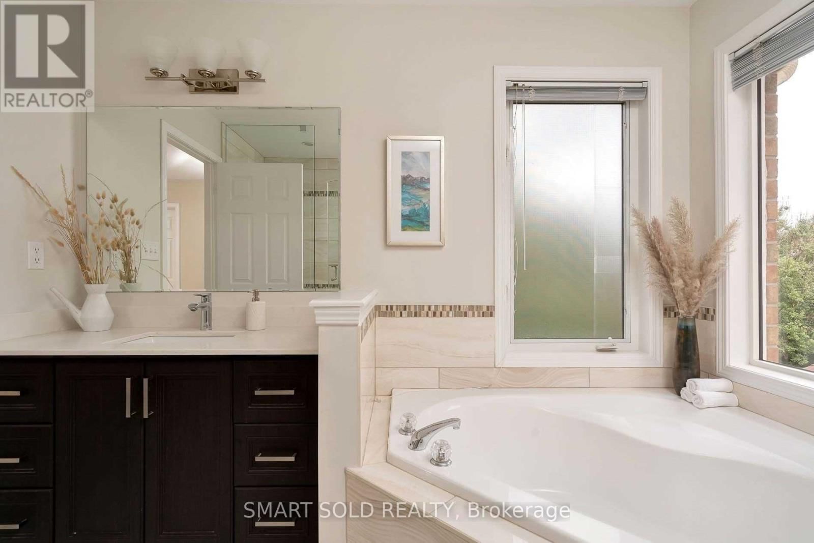 99 ALOE AVENUE Image 14