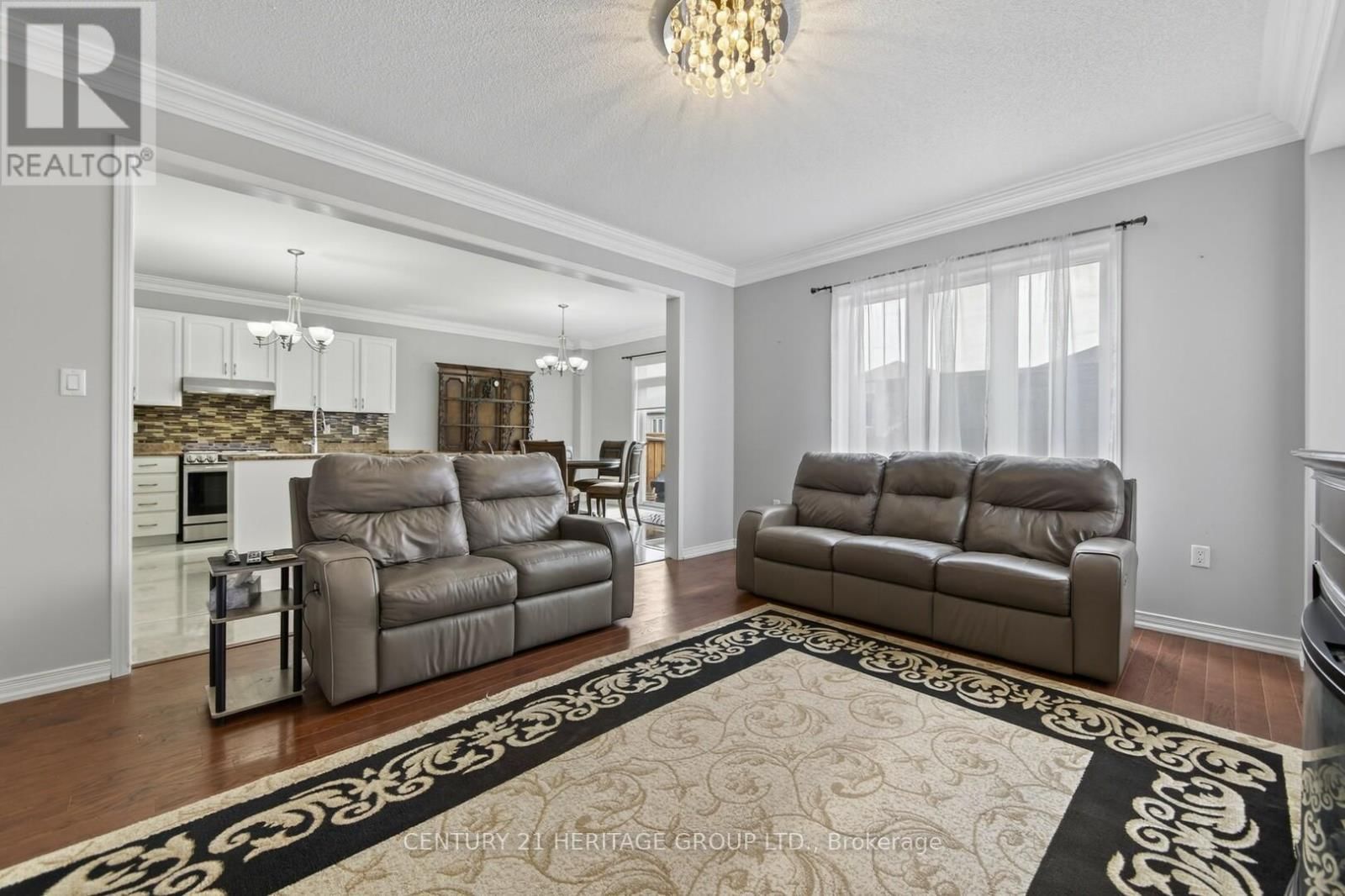 154 RICHARDSON CRESCENT Image 16