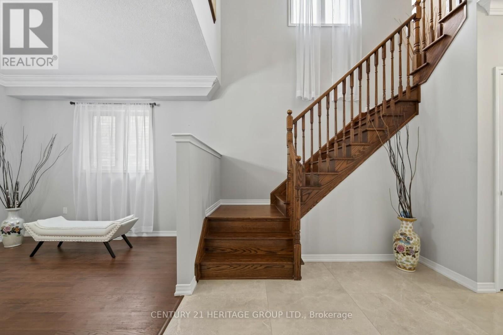 154 RICHARDSON CRESCENT Image 4