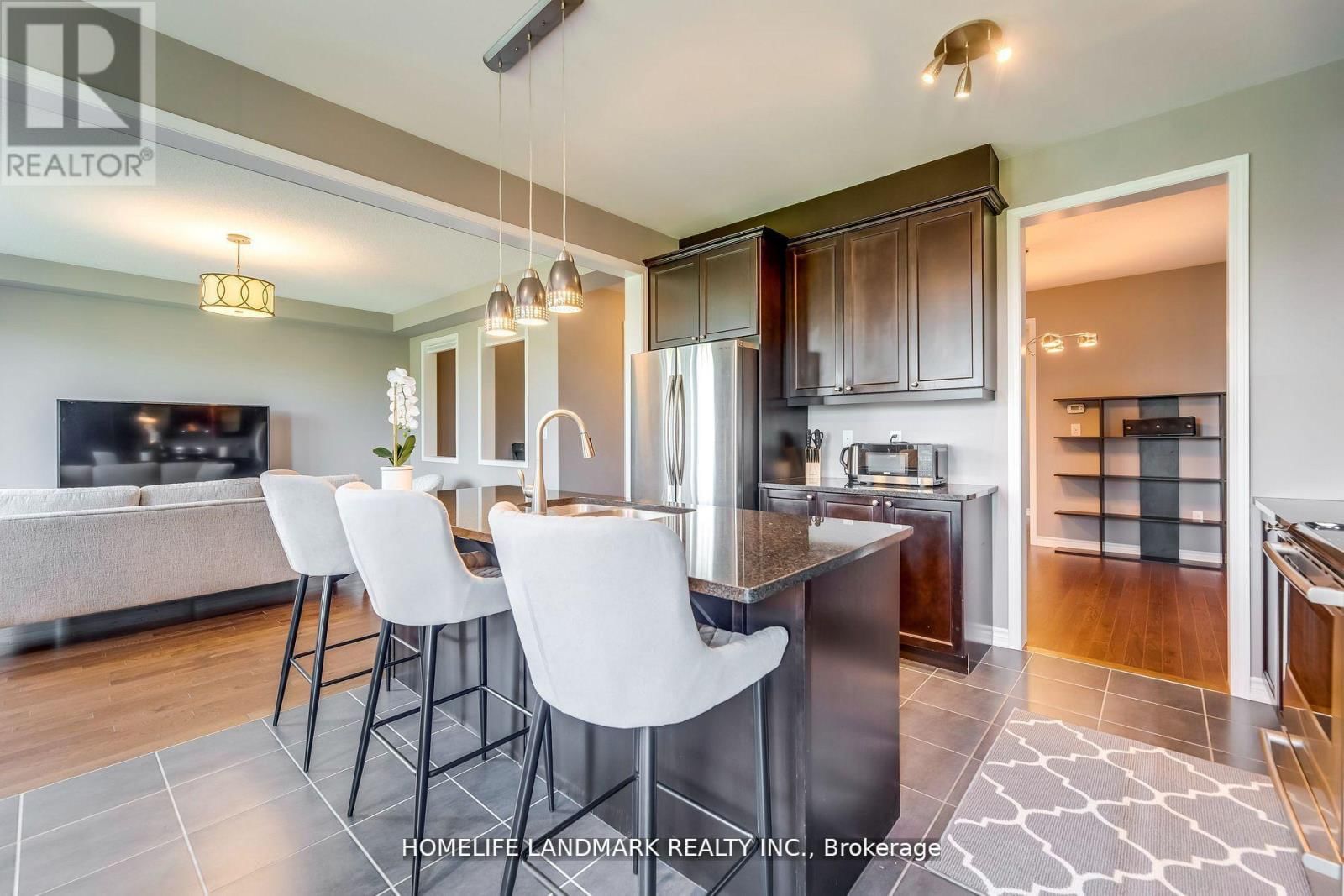 186 DEGRAAF CRESCENT Image 13