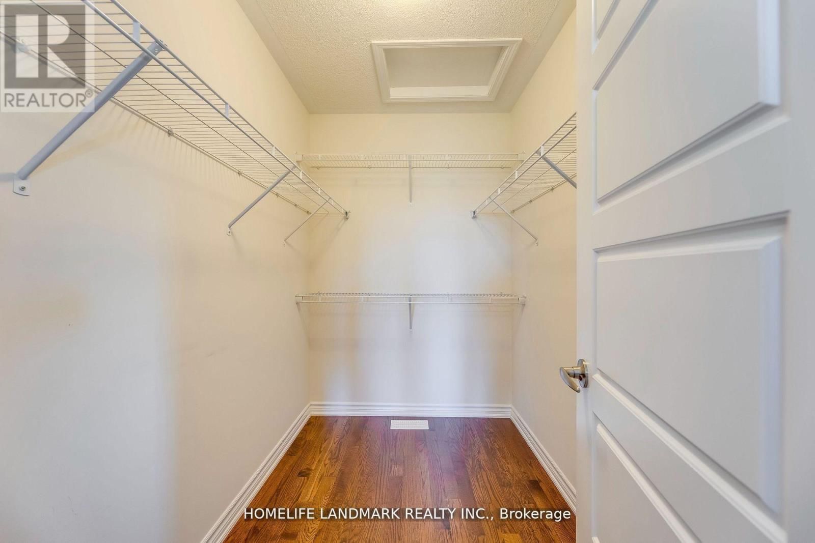 186 DEGRAAF CRESCENT Image 26