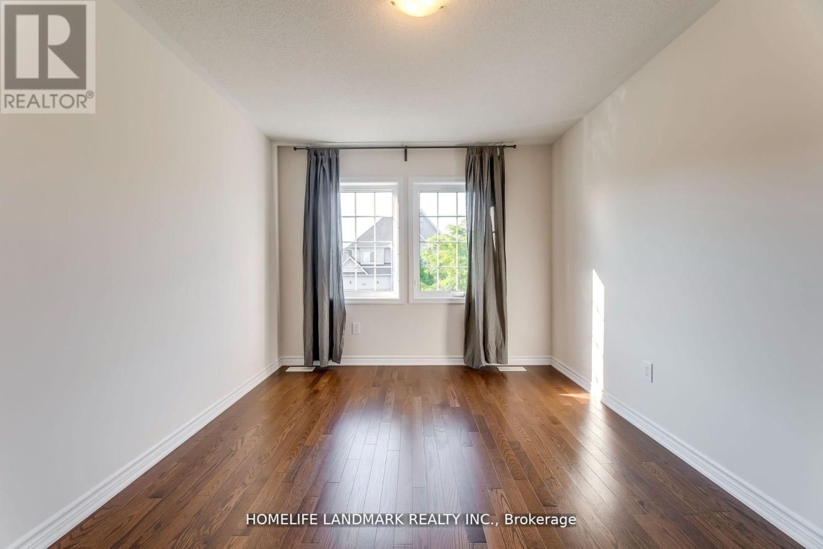 186 DEGRAAF CRESCENT Image 29