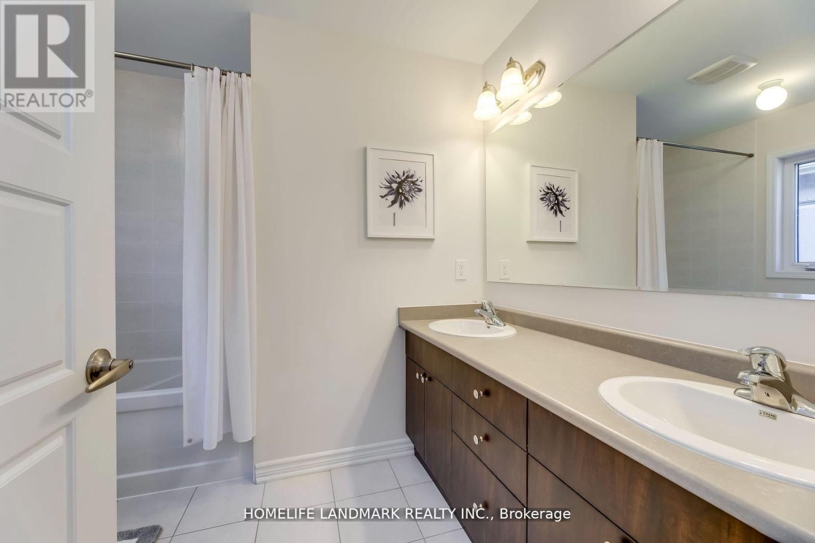 186 DEGRAAF CRESCENT Image 31