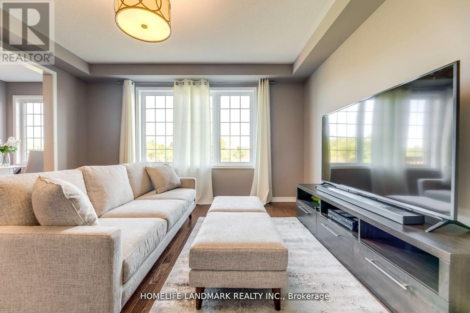 186 DEGRAAF CRESCENT Image 8