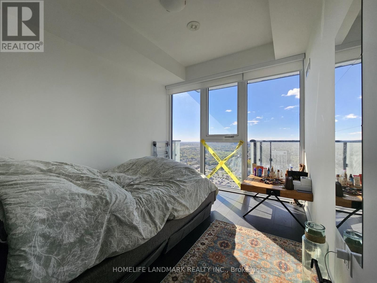 2611 - 105 ONEIDA CRESCENT Image 10