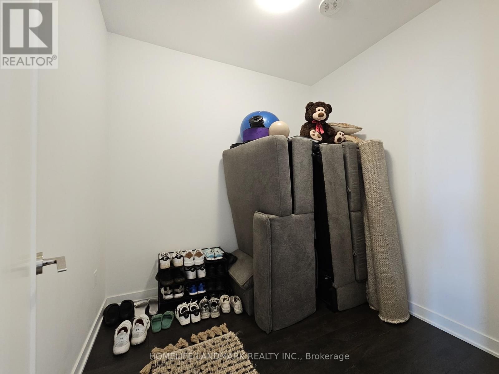 2611 - 105 ONEIDA CRESCENT Image 13