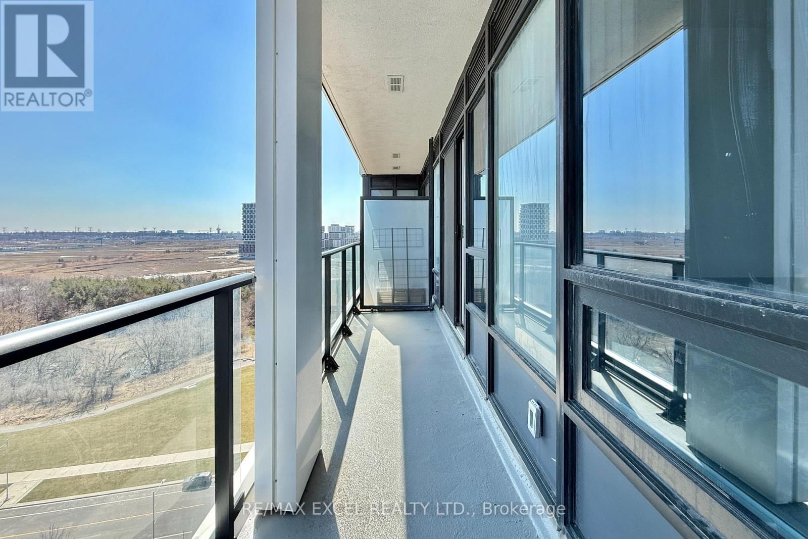 1801 - 18 WATER WALK DRIVE Image 20