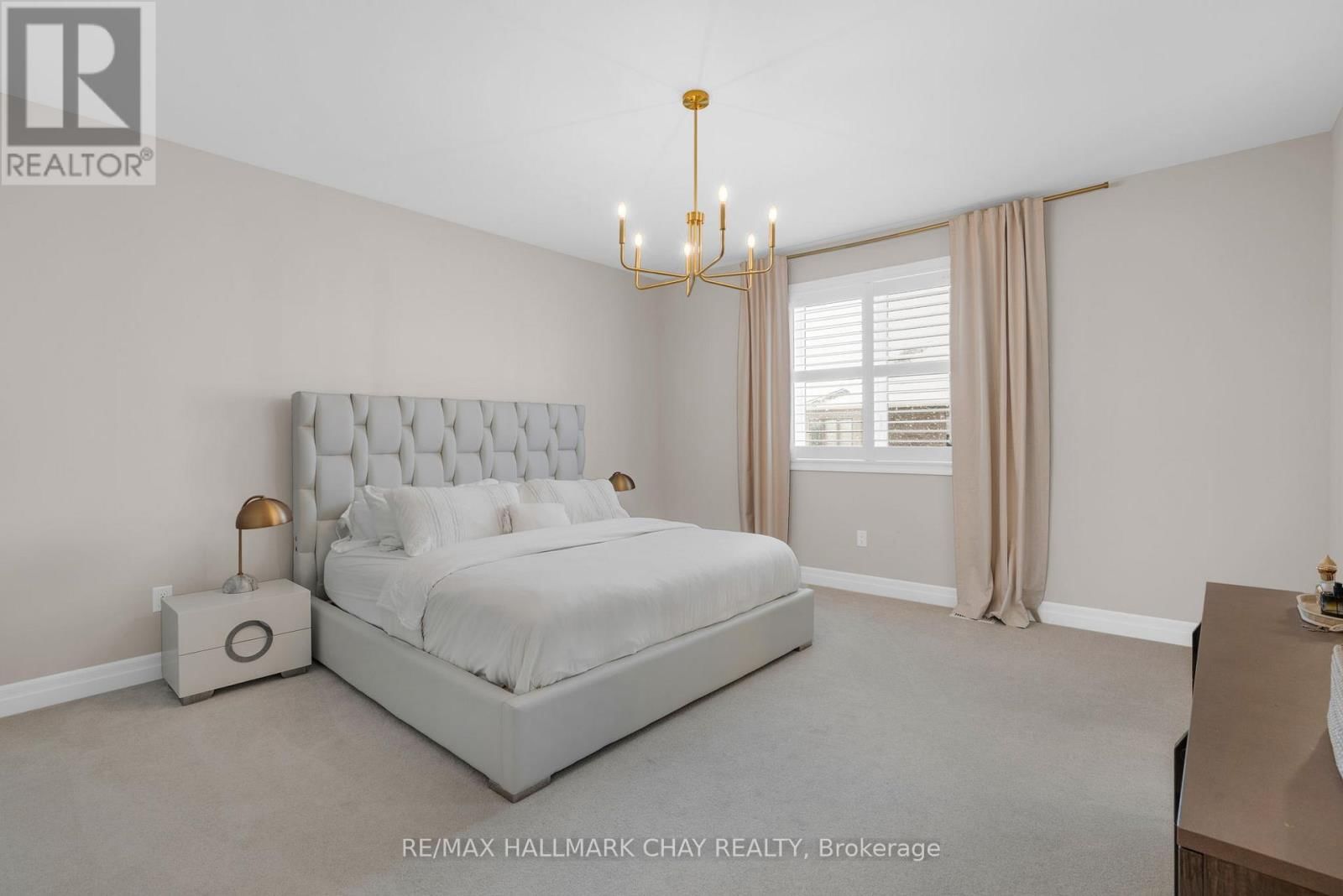 721 MIKA STREET Image 16