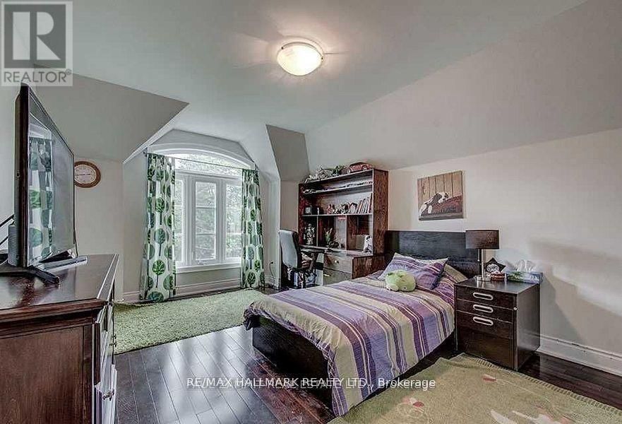 90 GRANDVIEW AVENUE Image 4