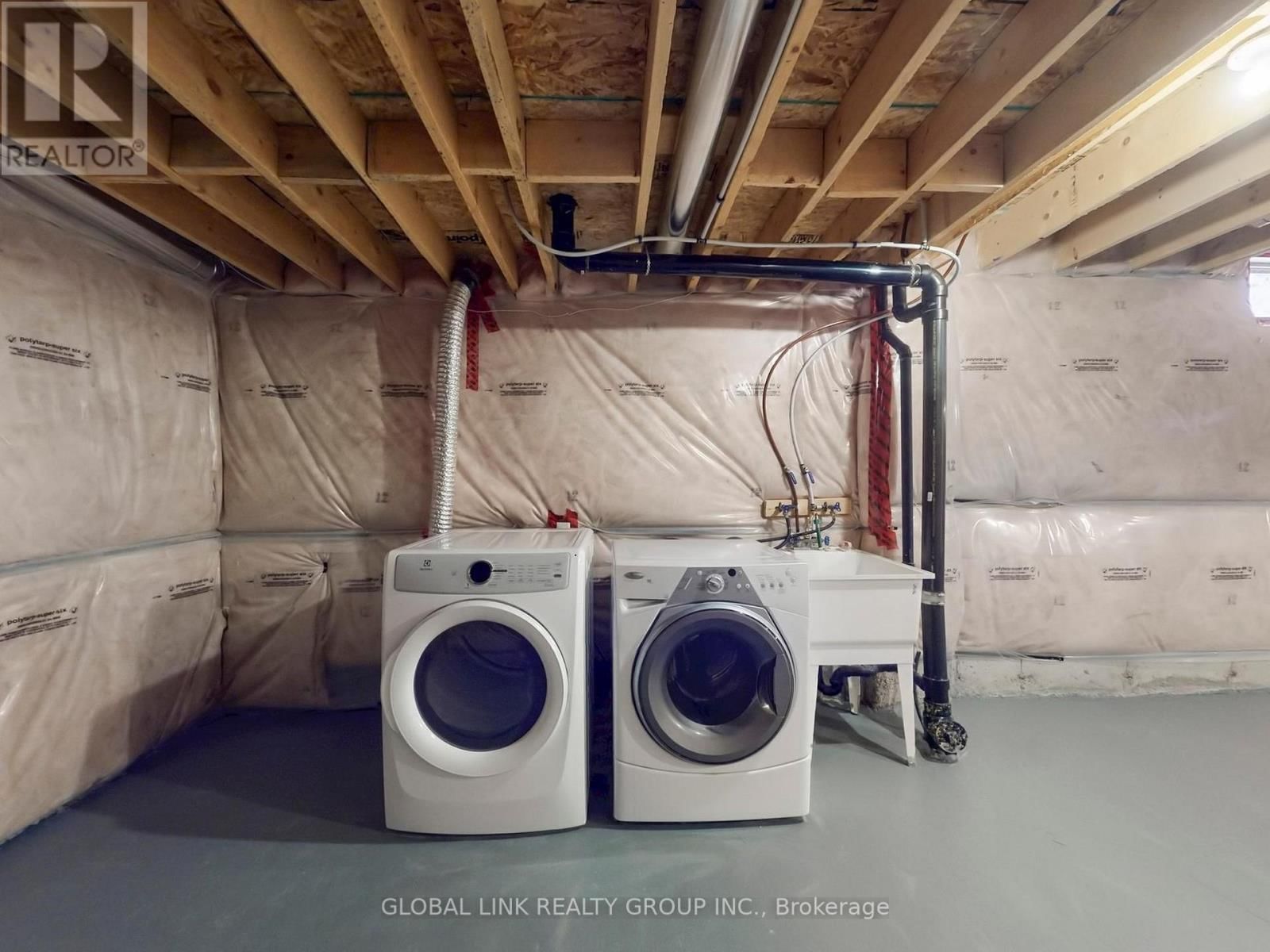 98 WILF MORDEN ROAD Image 38