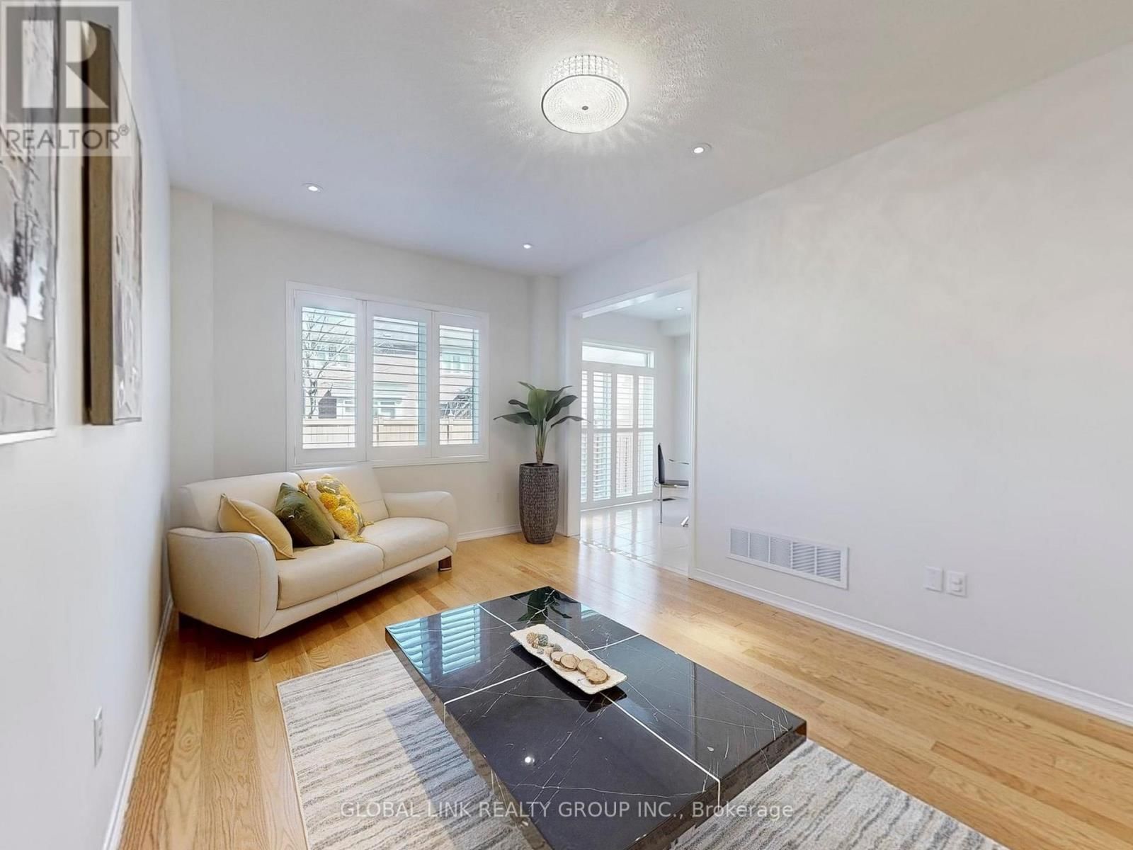 98 WILF MORDEN ROAD Image 7