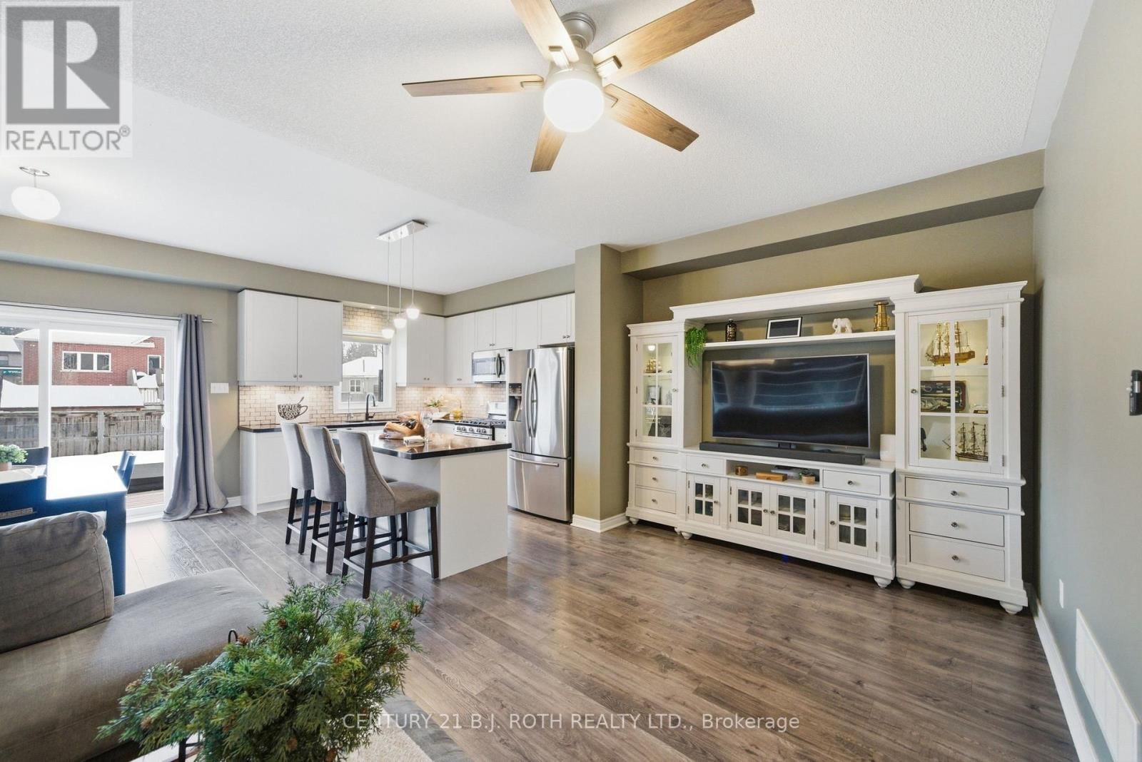 20 BUD DOUCETTE COURT Image 4