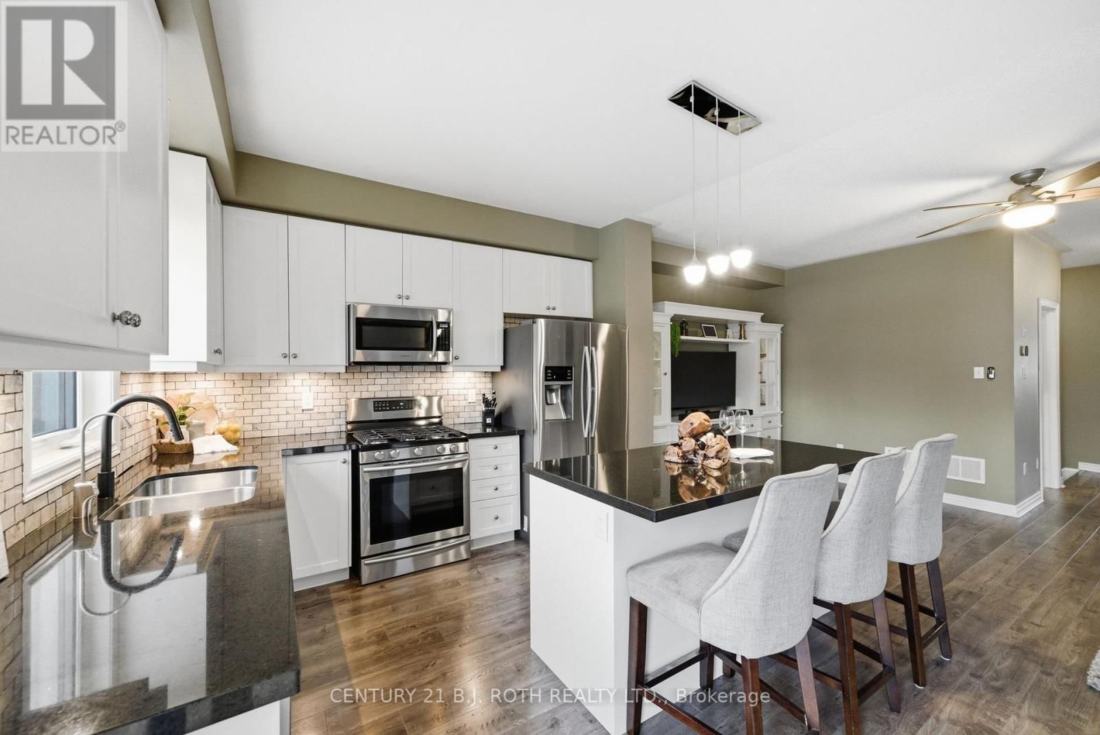 20 BUD DOUCETTE COURT Image 9