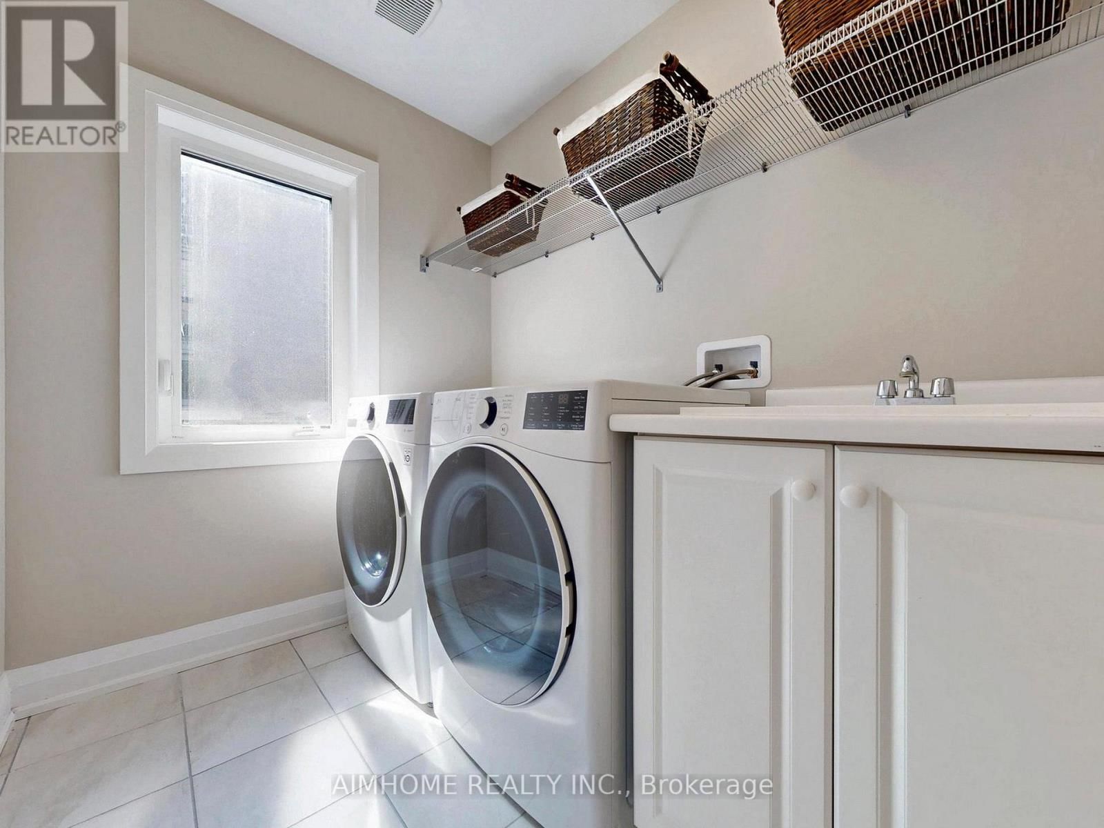 920 ISAAC PHILLIPS WAY Image 36