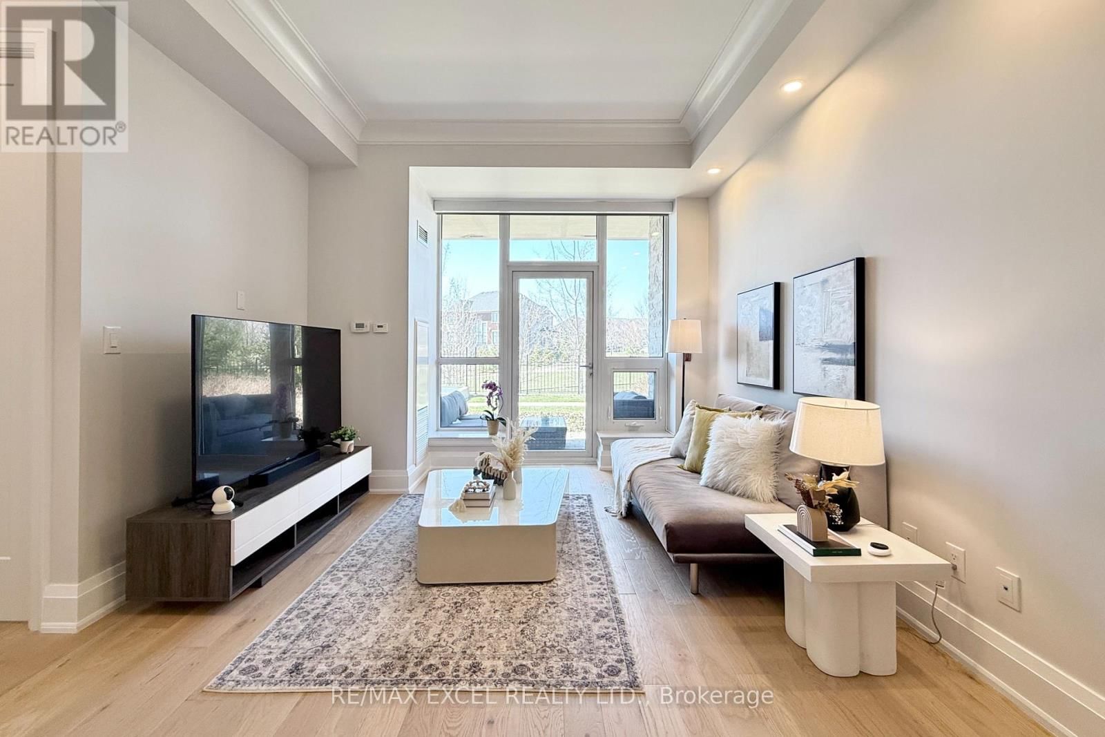 208 - 9 STOLLERY POND CRESCENT Image 15