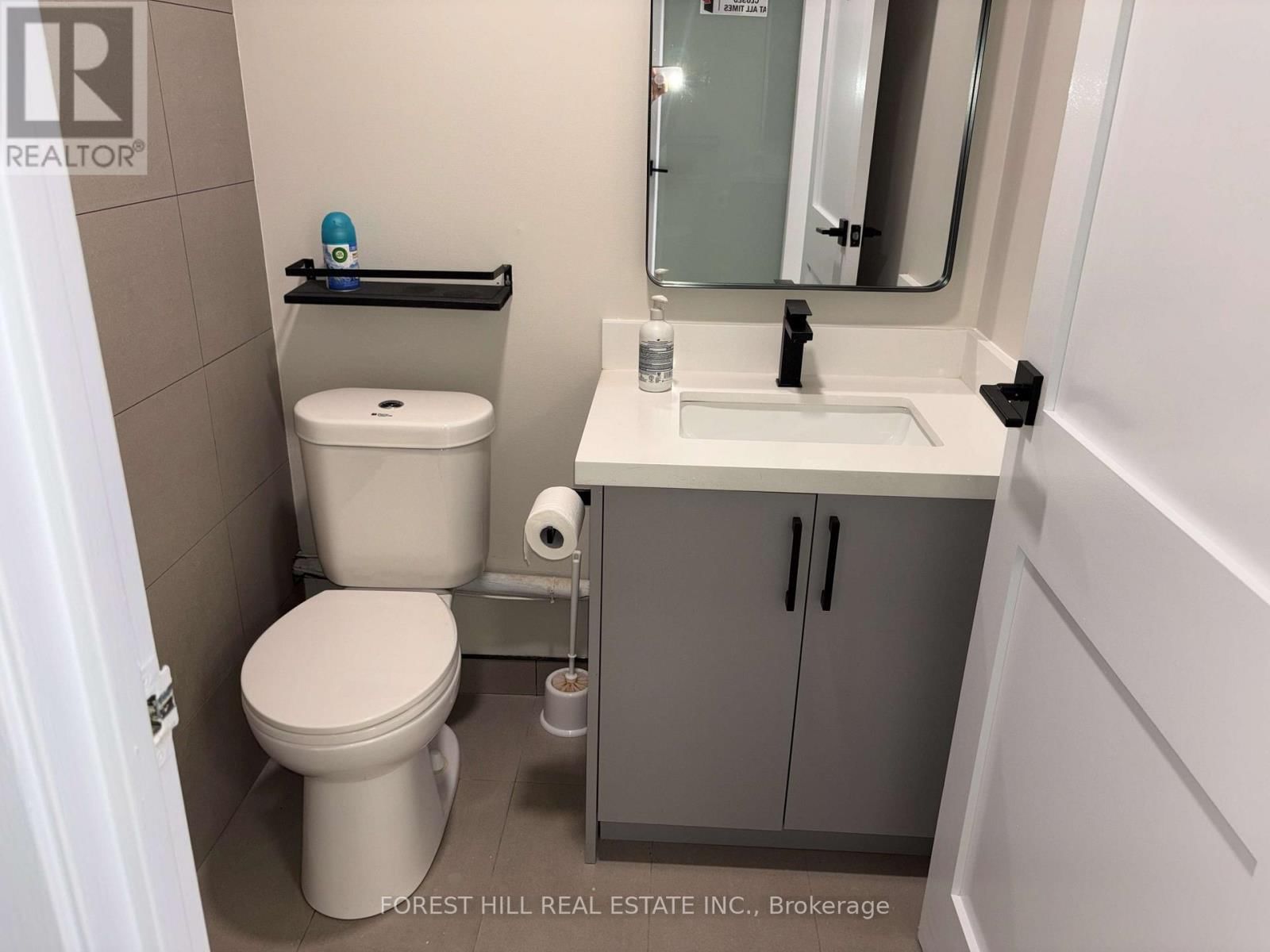 7 - 90 ESNA PARK DRIVE Image 20