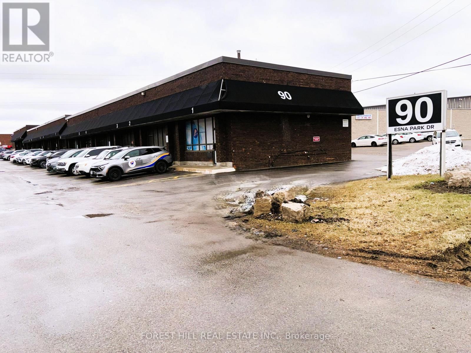 7 - 90 ESNA PARK DRIVE Image 4