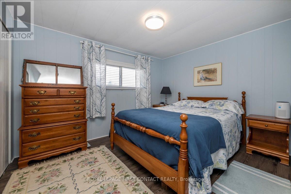 23 MIMOSA CRESCENT Image 12