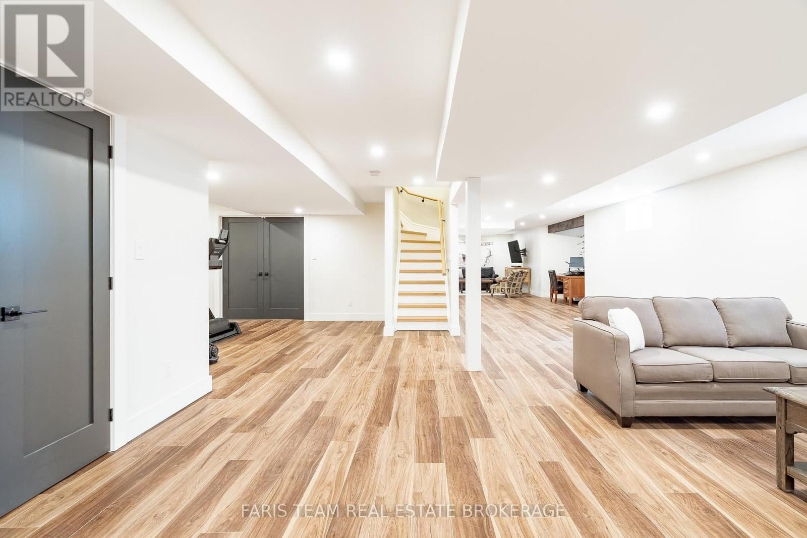 1986 FOREST VALLEY DRIVE Image 28