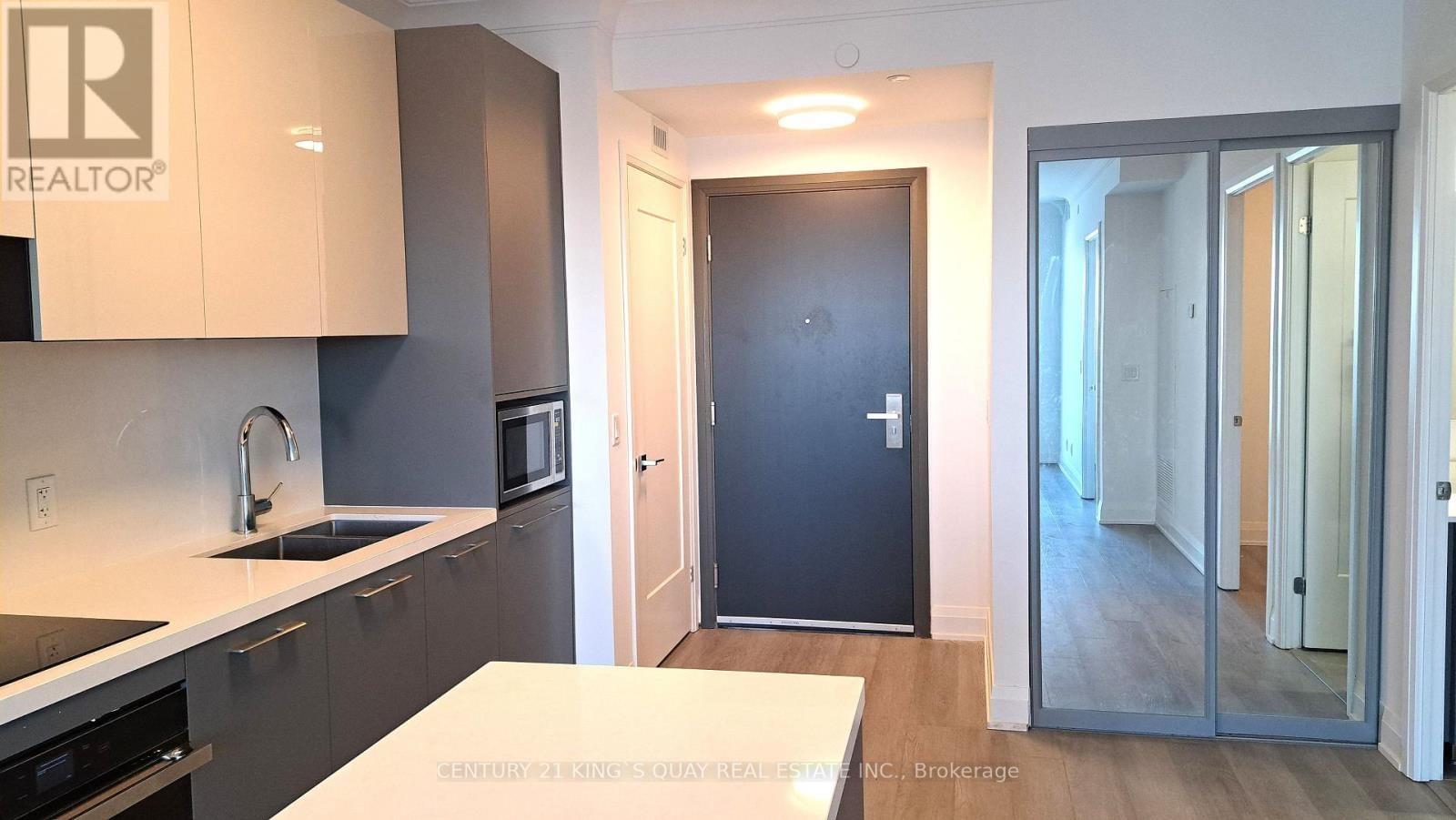 3909 - 8 WATER WALK DRIVE Image 13