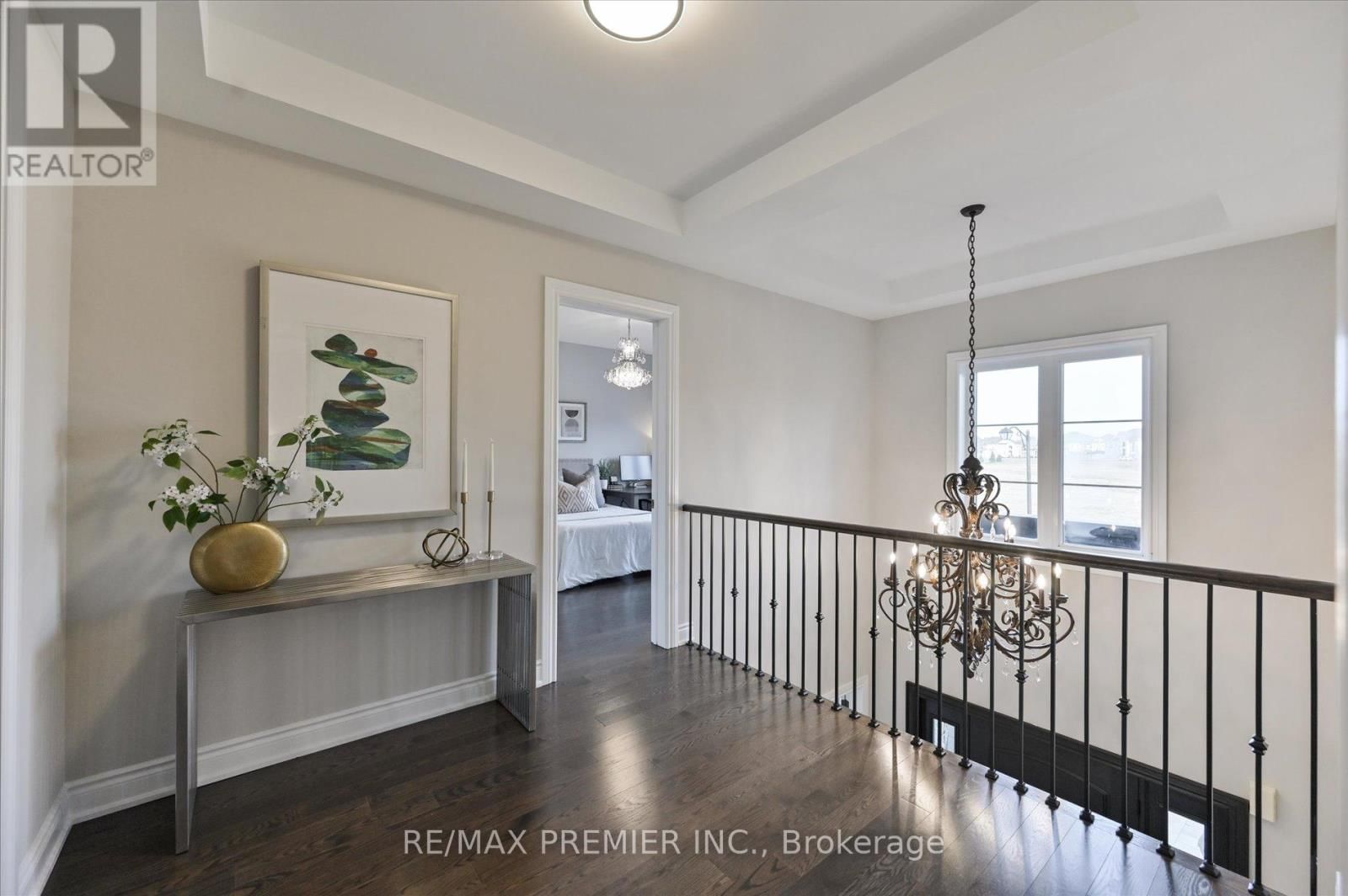 126 BURNS BOULEVARD Image 20