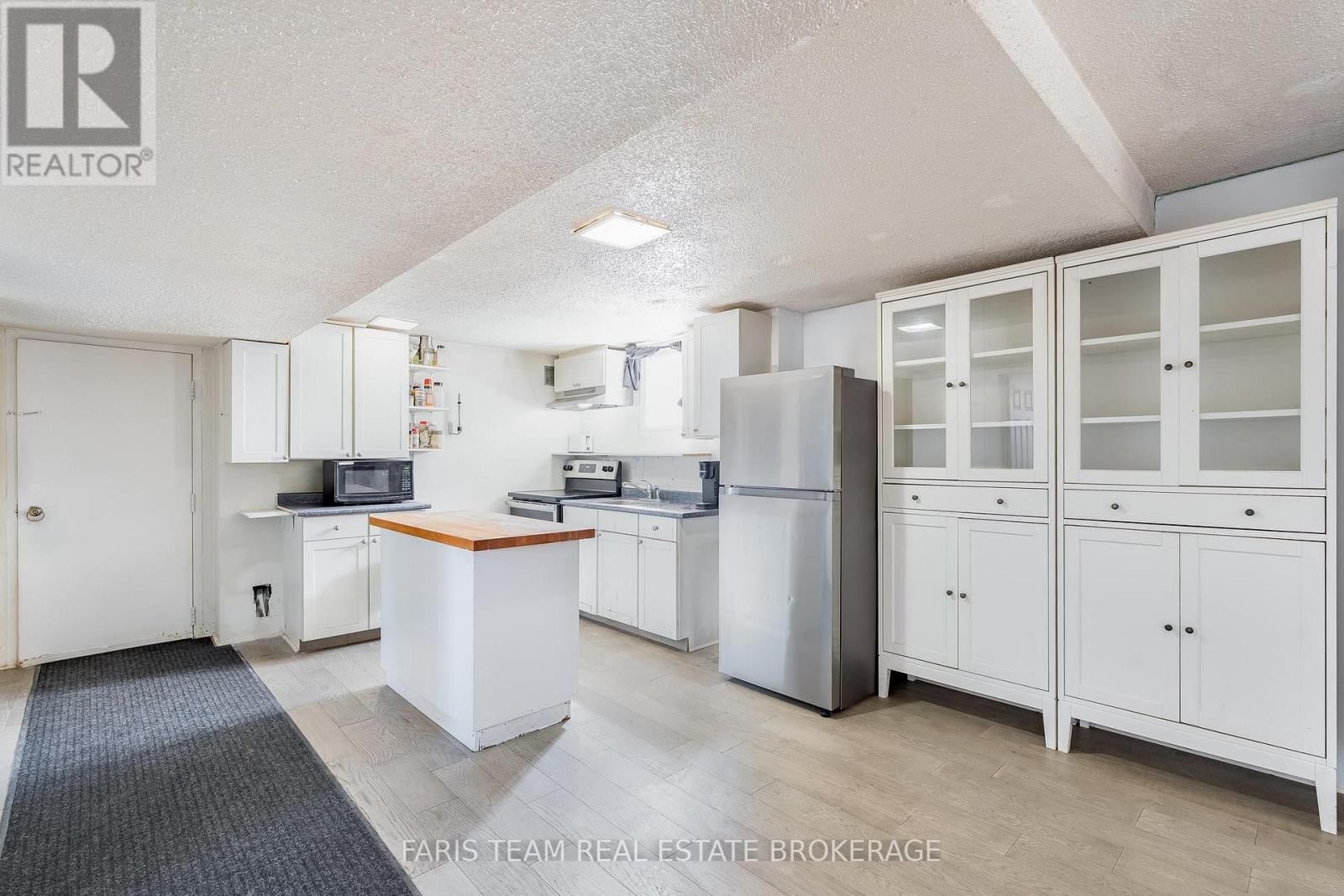 706 JAMES STREET Image 22