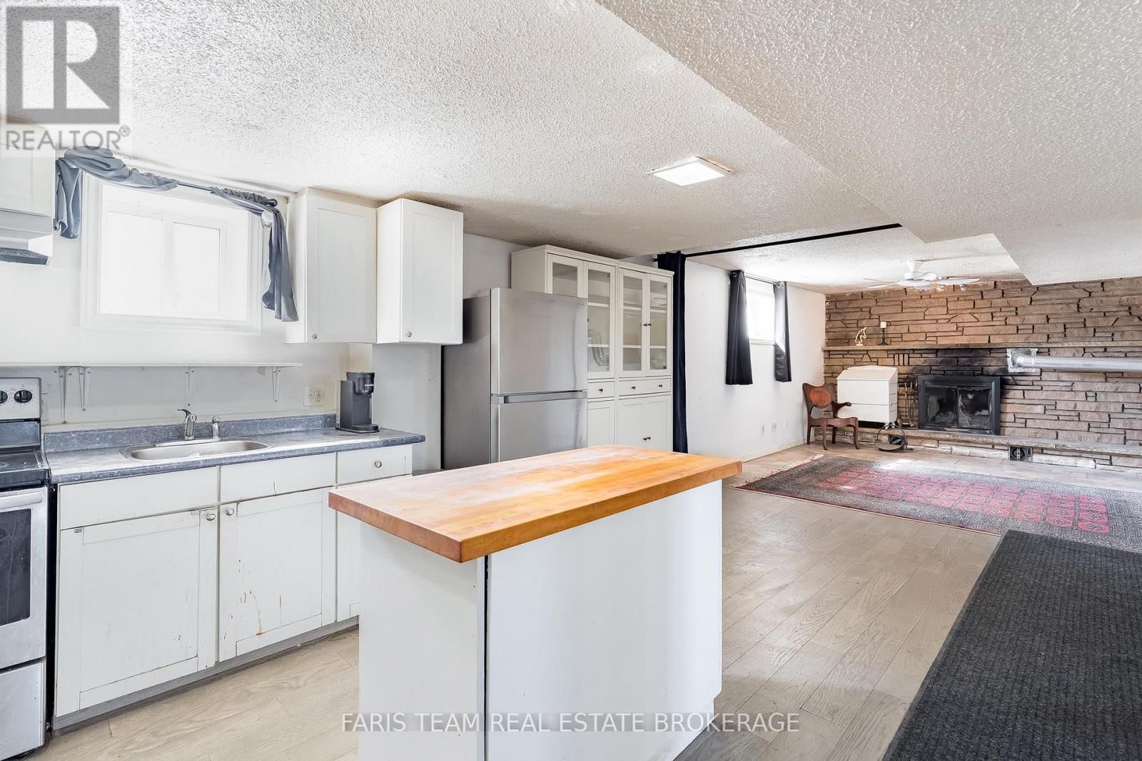 706 JAMES STREET Image 25