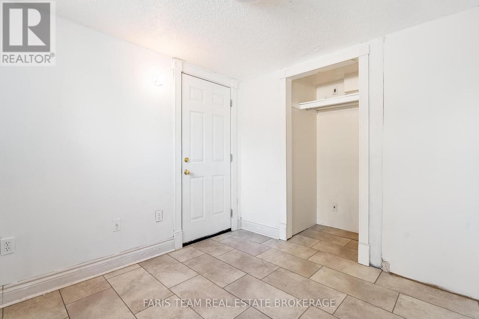 706 JAMES STREET Image 32