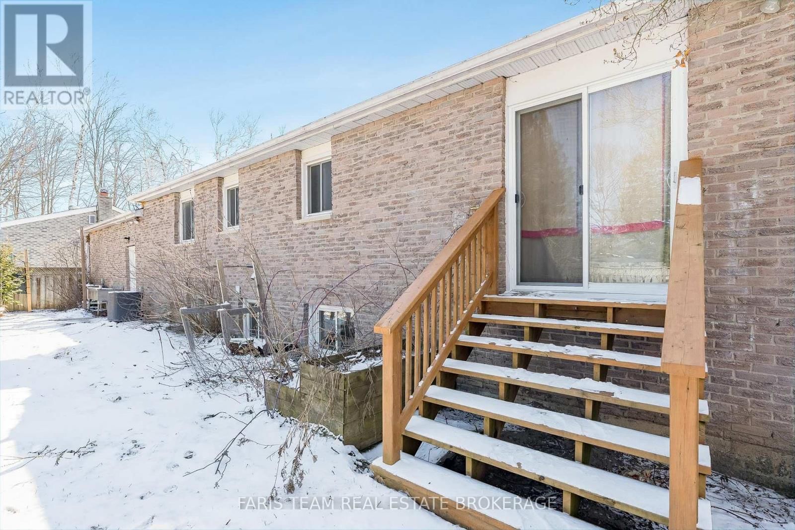 706 JAMES STREET Image 34