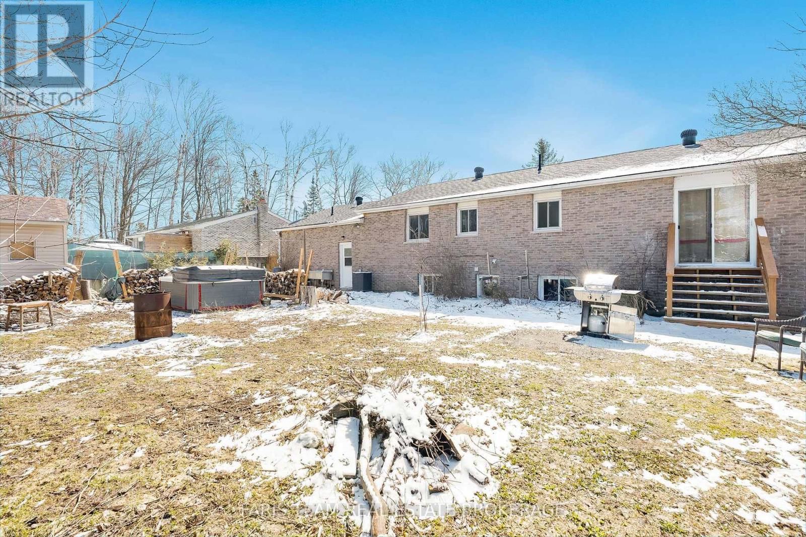 706 JAMES STREET Image 35