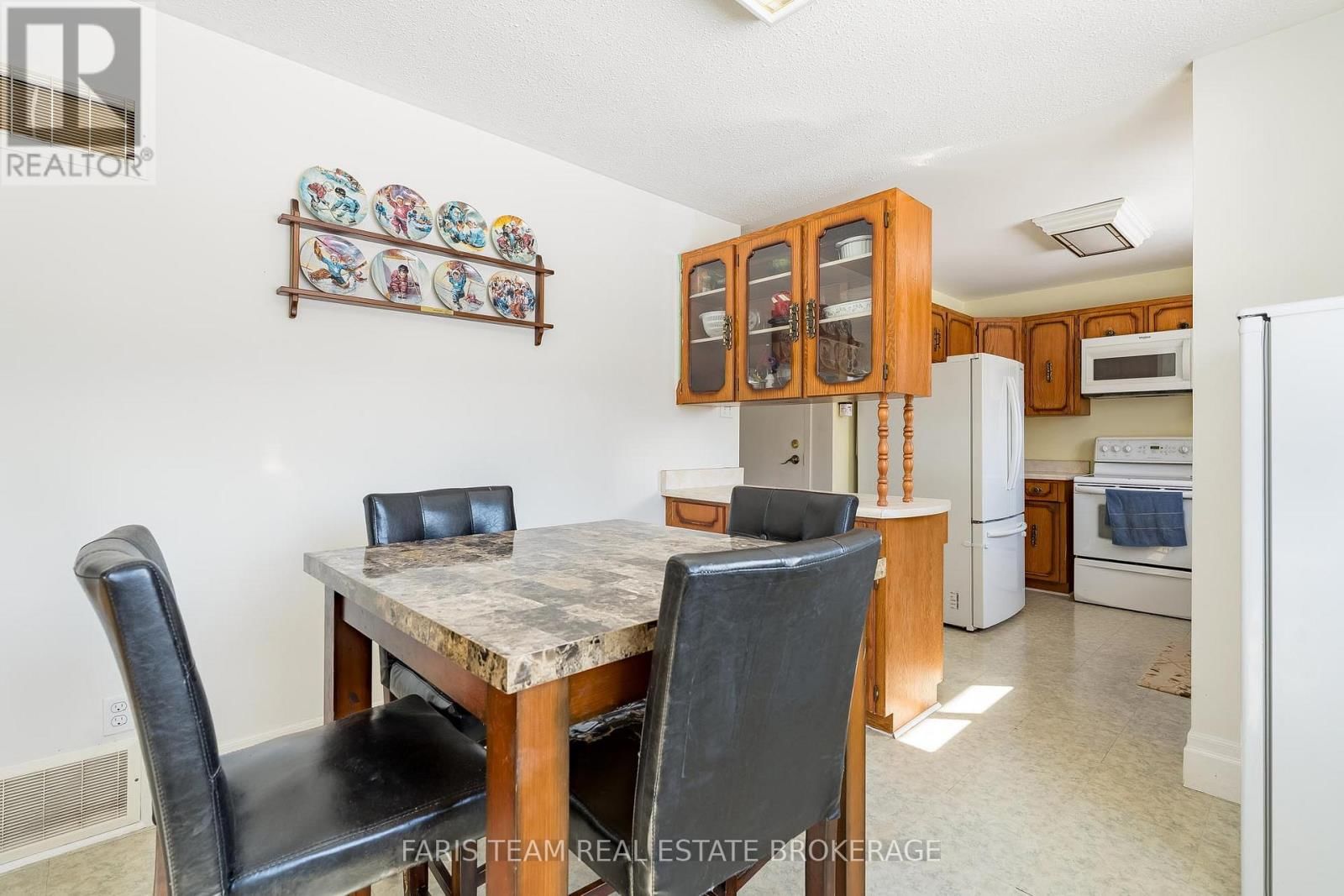 706 JAMES STREET Image 8