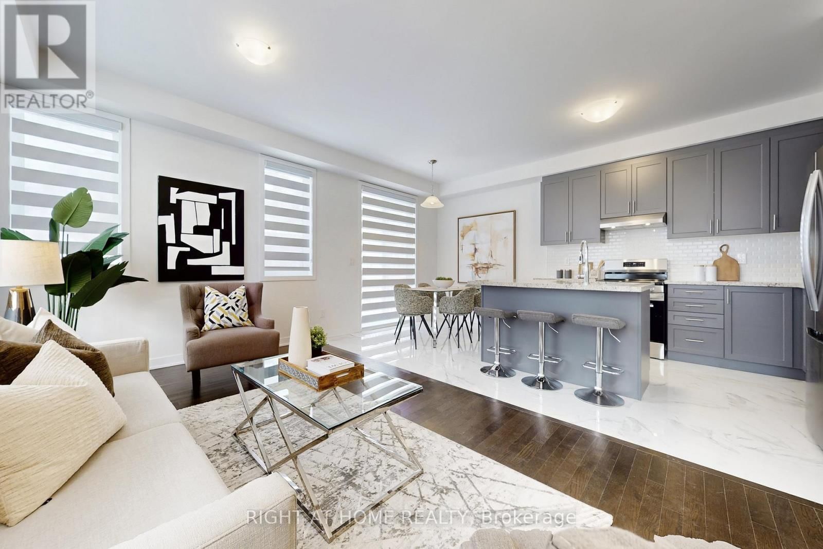 154 ANNA RUSSELL WAY Image 5