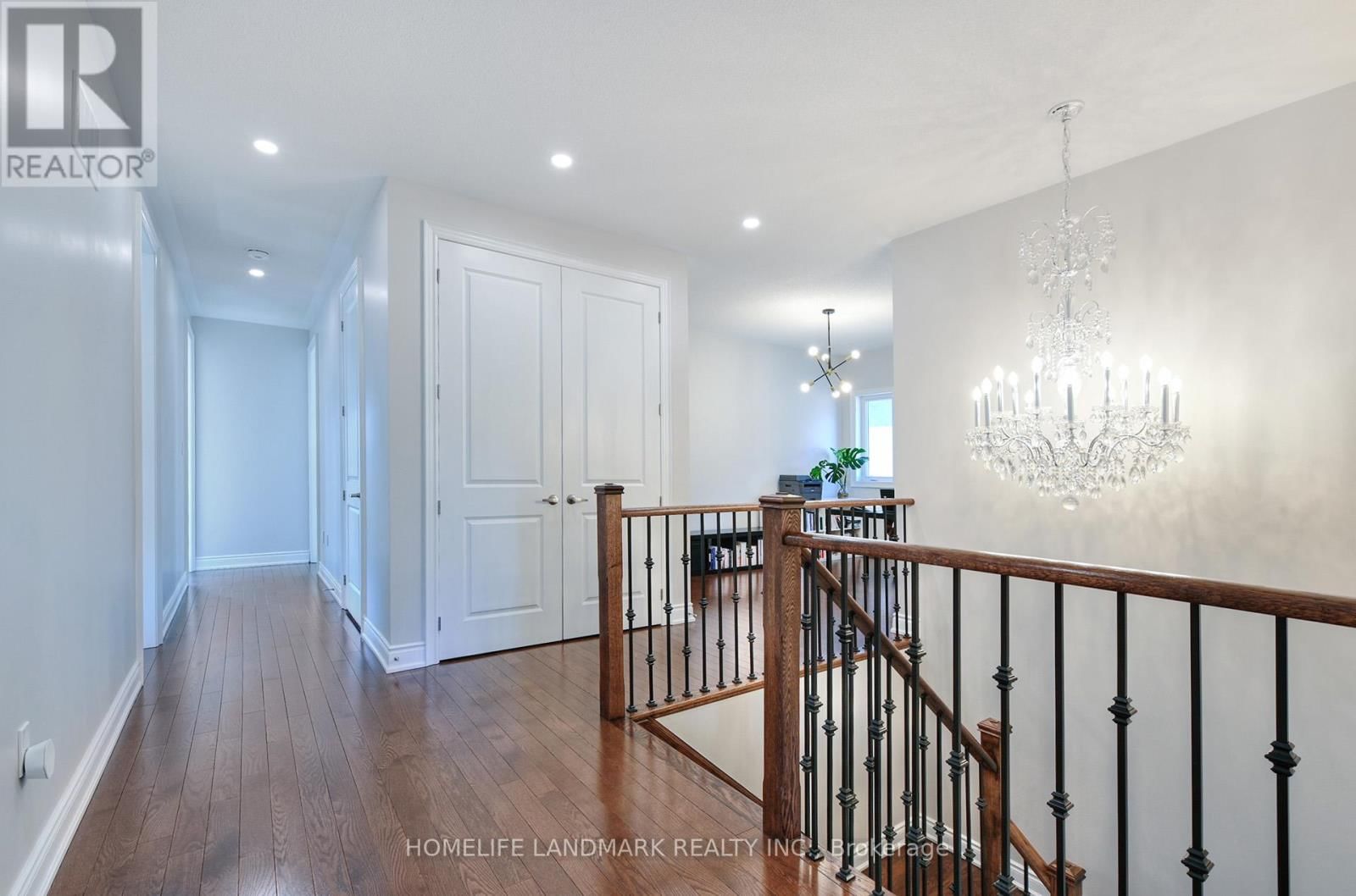 115 MITCHELL PLACE Image 17