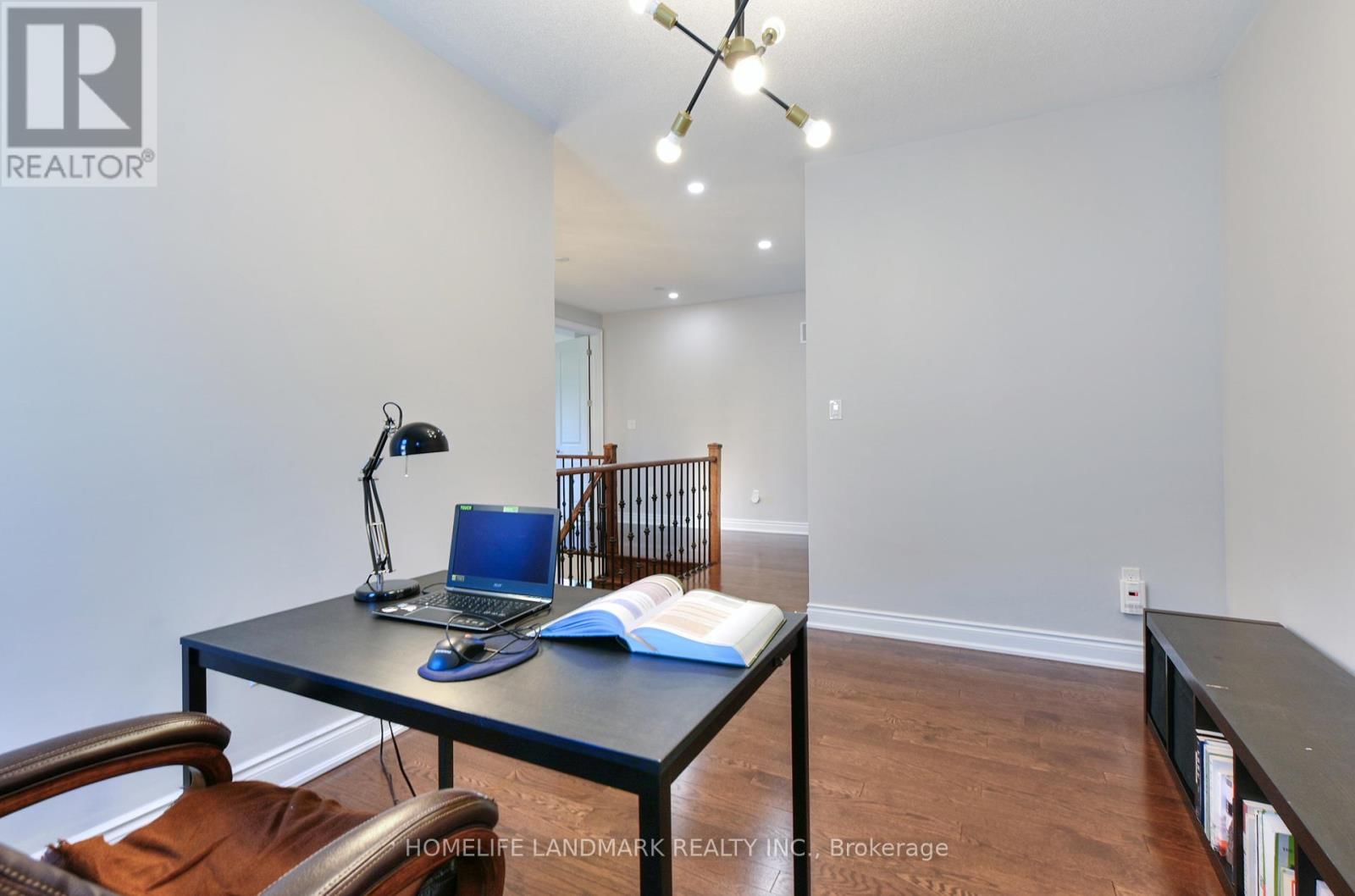 115 MITCHELL PLACE Image 21