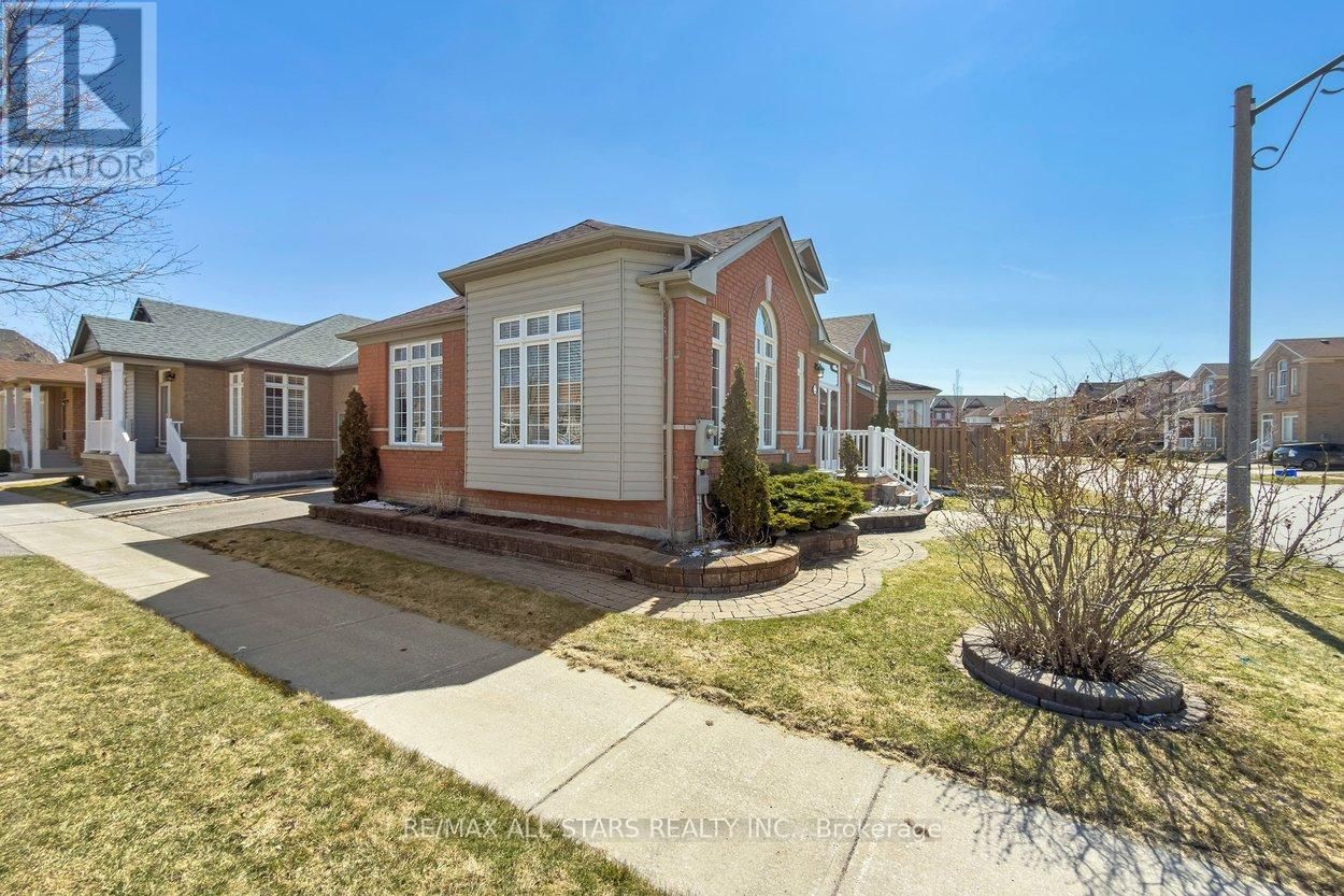 142 SAFFRON STREET Image 39